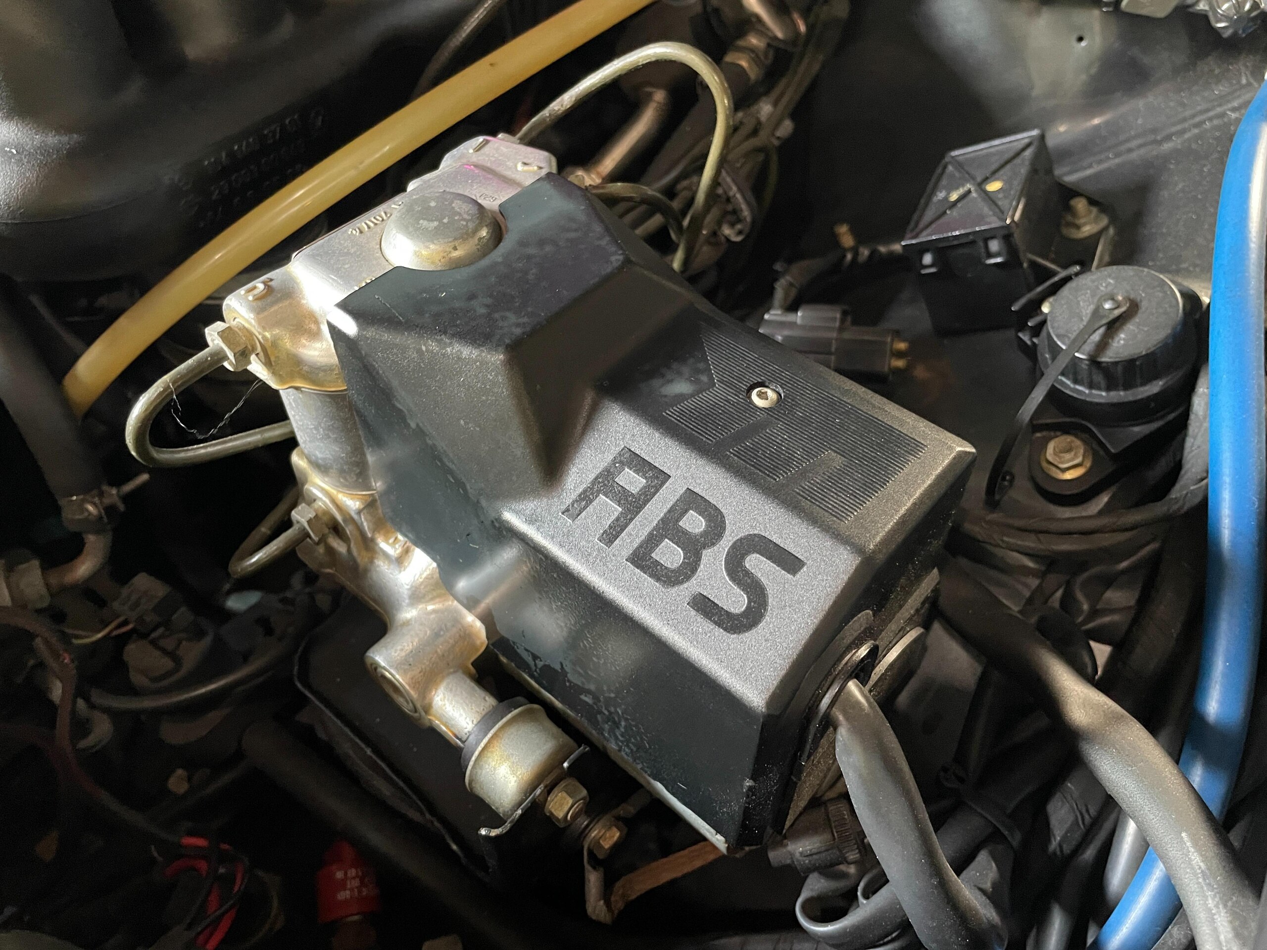 1991 Mercedes Benz 190E — Photo 36 / 36