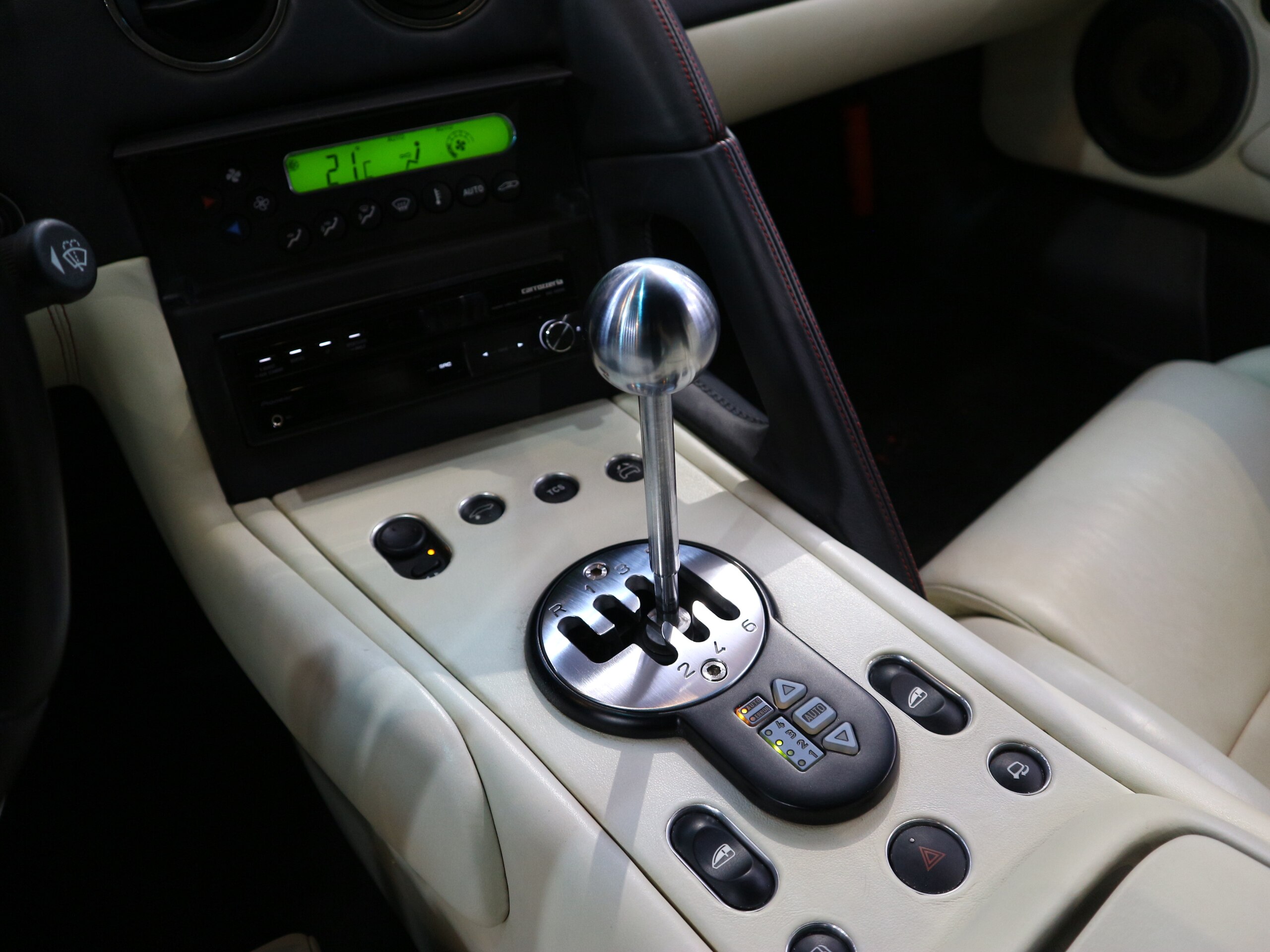 2003 Lamborghini Murcielago — Photo 9 / 16