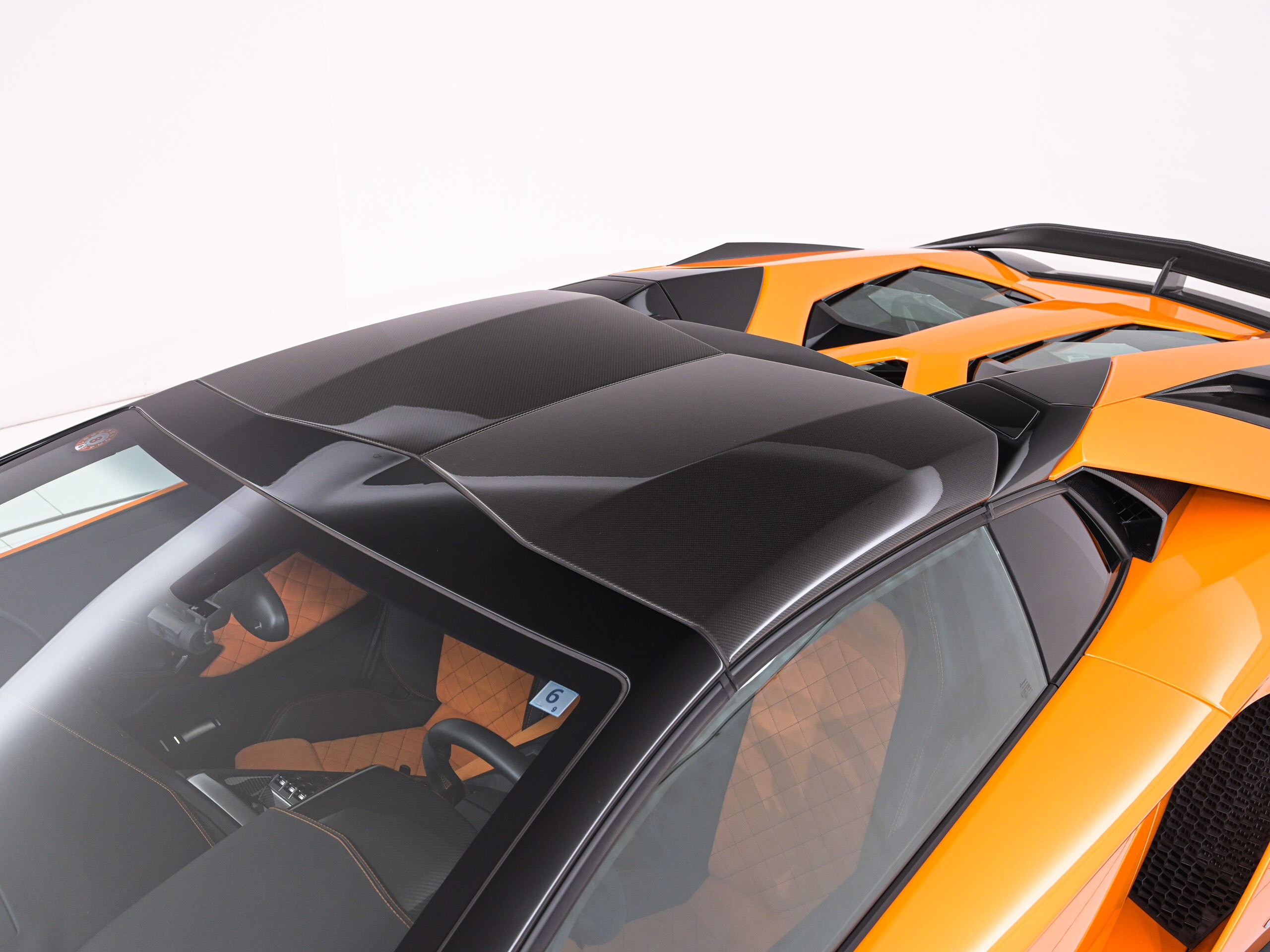 2018 Lamborghini Aventador Roadster S — Photo 7 / 24