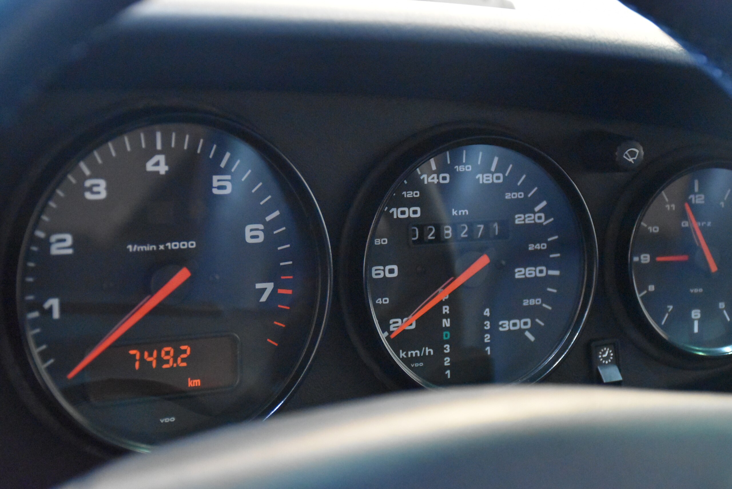 1994 Porsche 911 Carrera — Photo 11 / 17