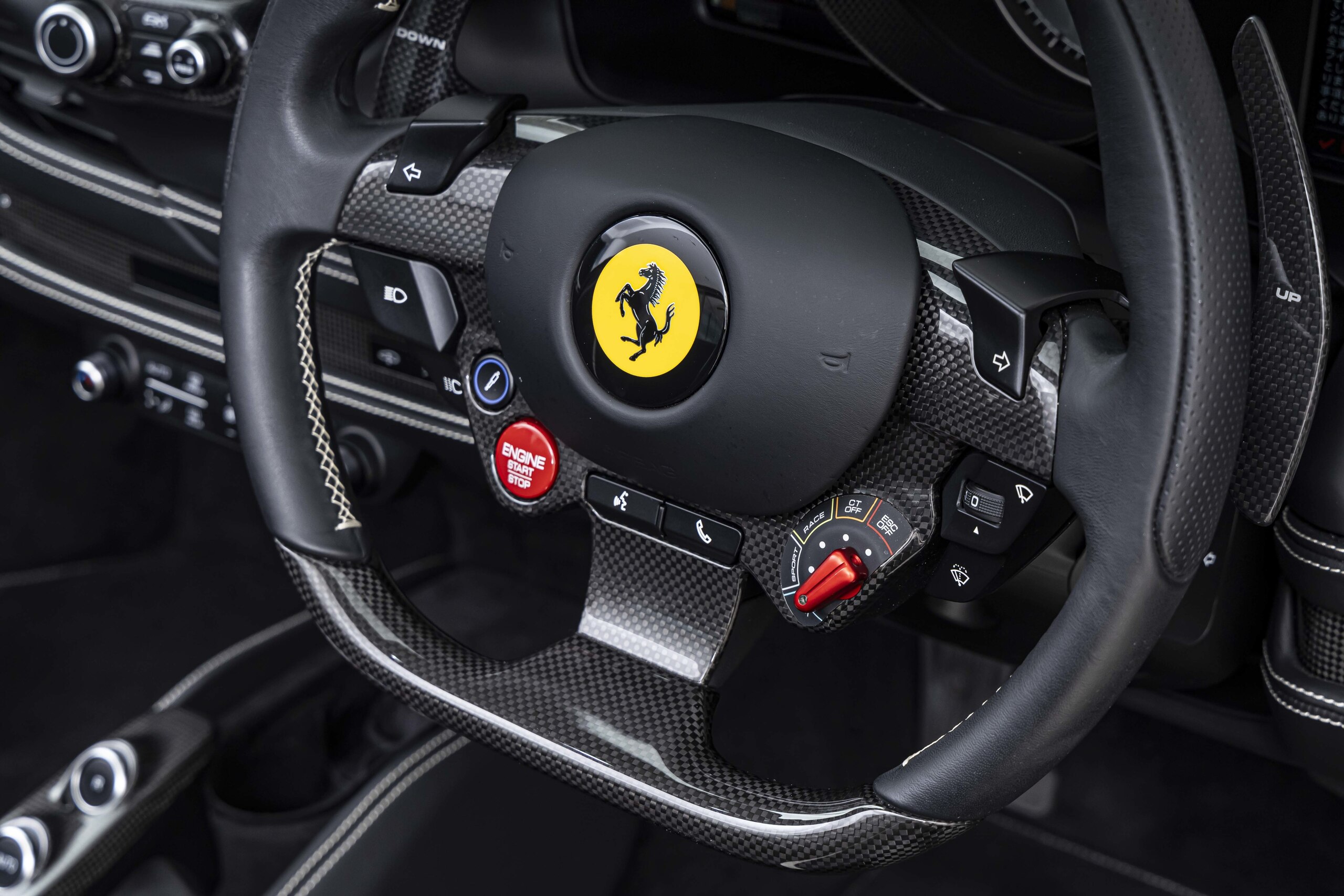2022 Ferrari F8 Spider — Photo 29 / 32