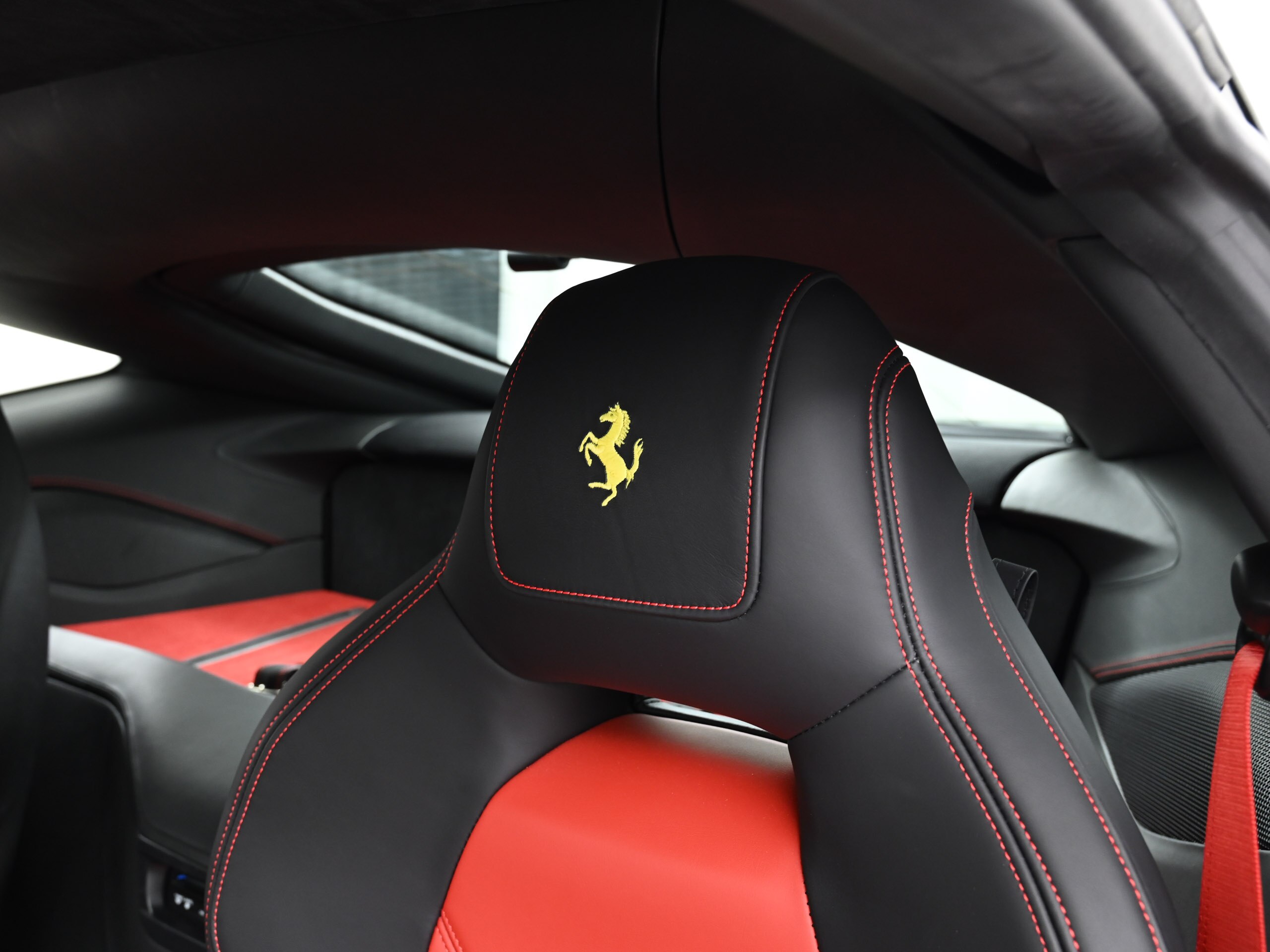 2014 Ferrari F12 Berlinetta — Photo 10 / 15