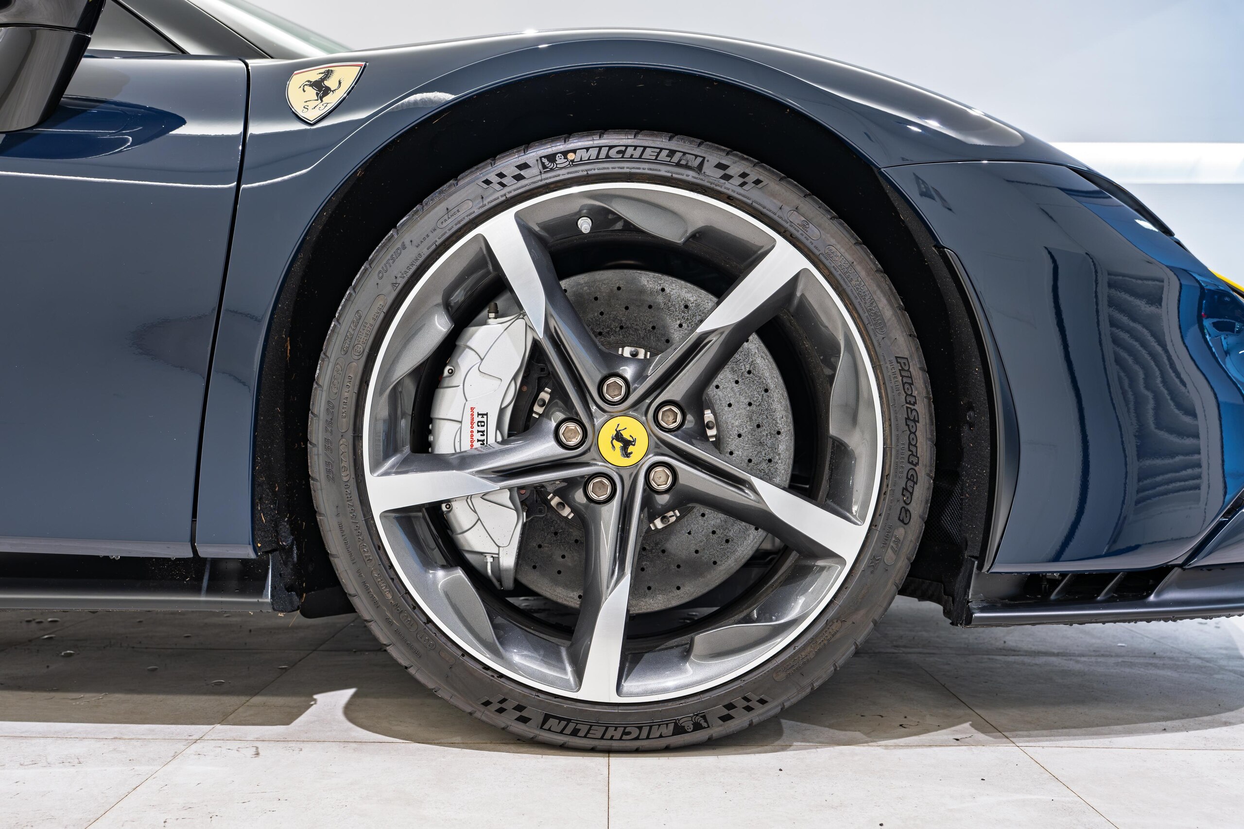 2021 Ferrari SF90 Stradale — Photo 30 / 38