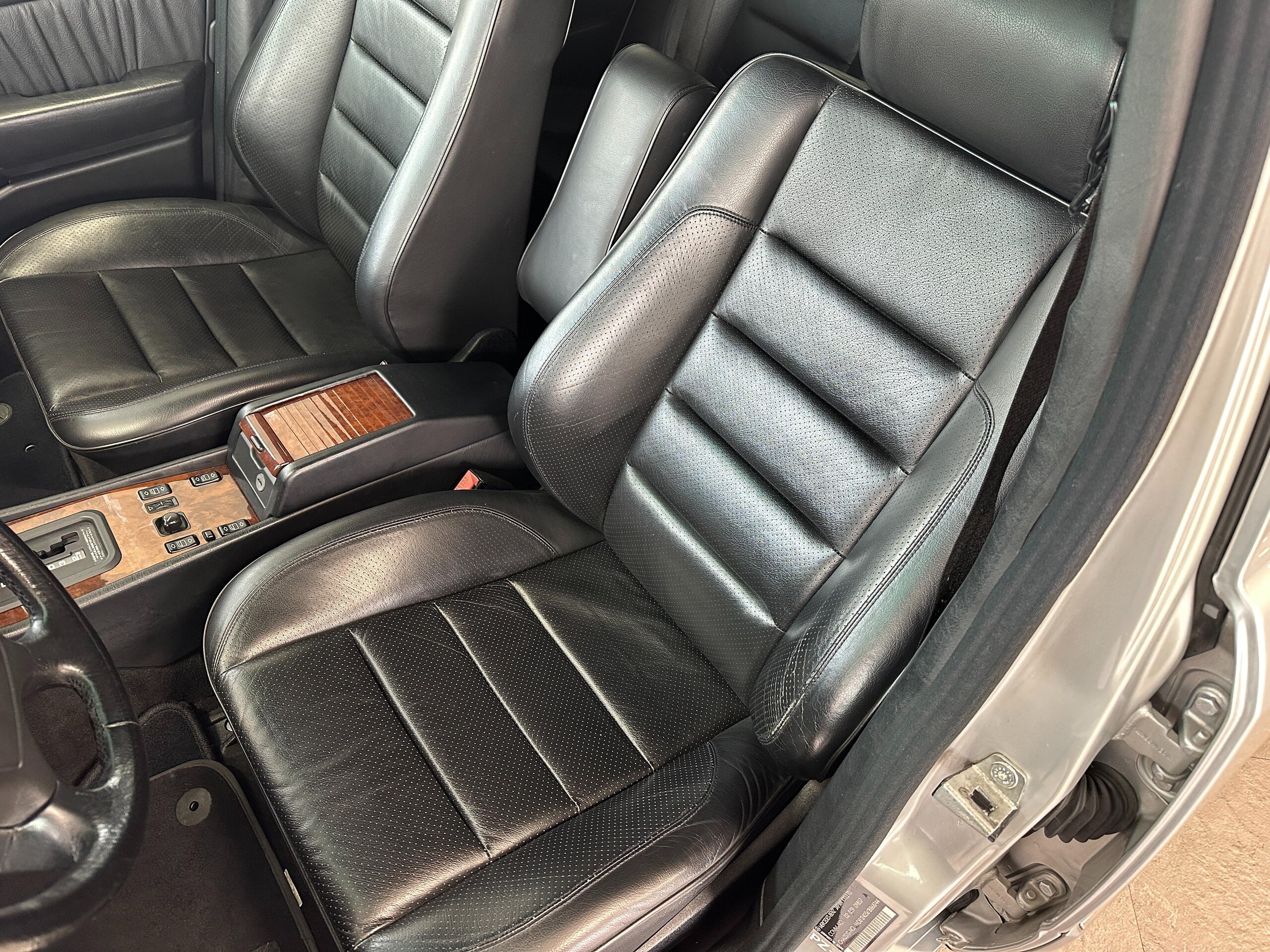 1993 Mercedes Benz 500E — Photo 12 / 22