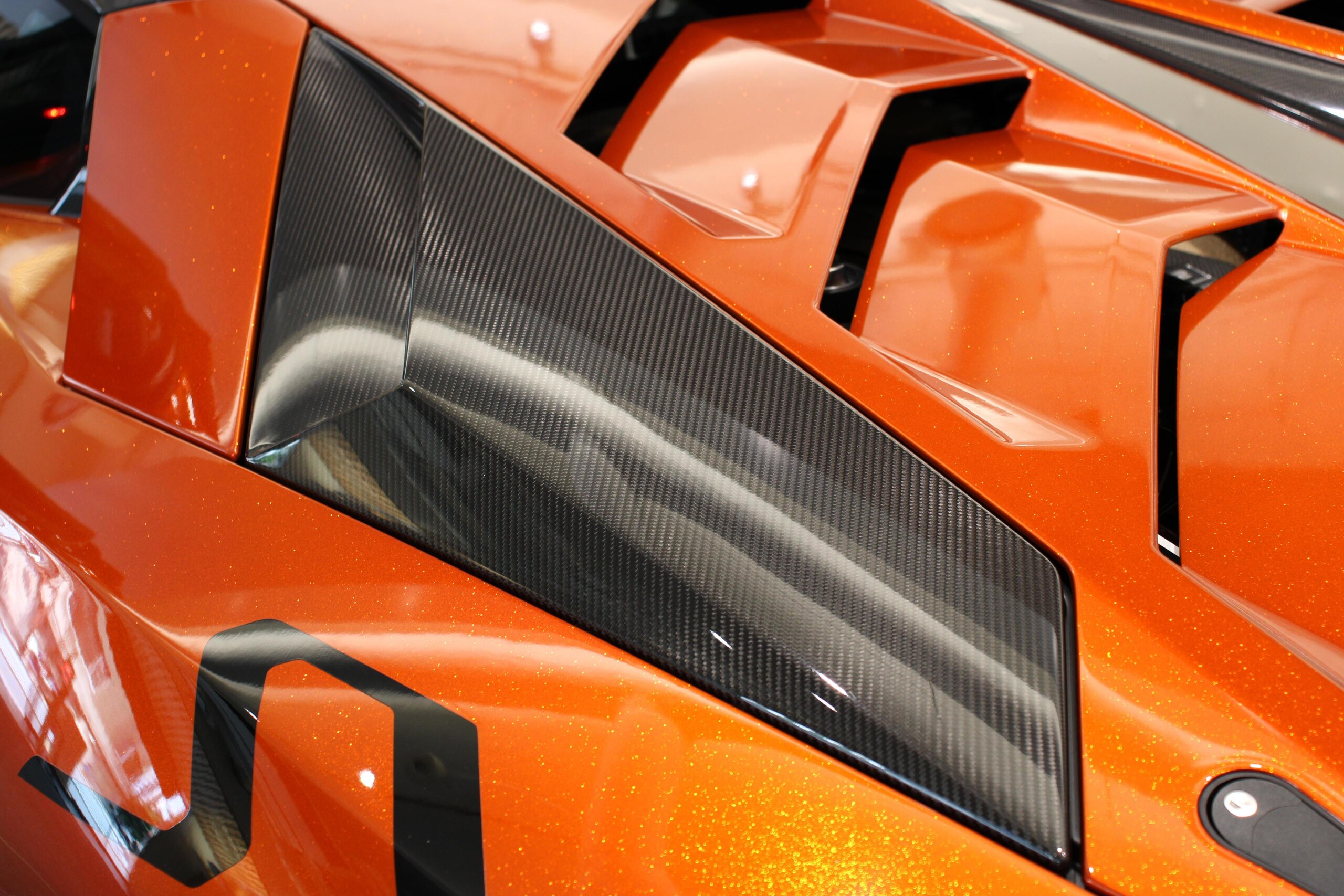2019 Lamborghini Aventador SVJ — Photo 18 / 24