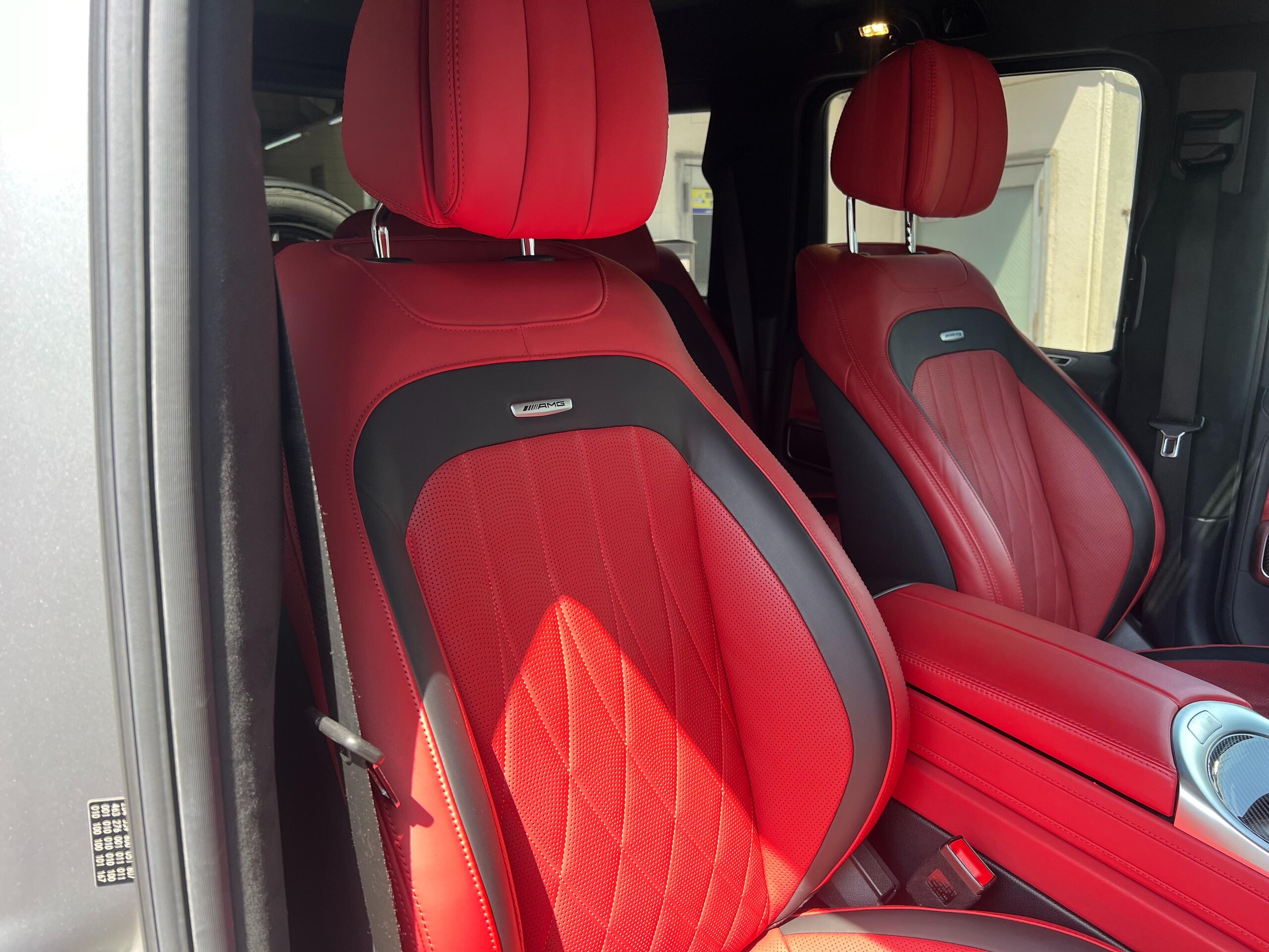 2019 Mercedes Benz G63 AMG — Photo 17 / 21