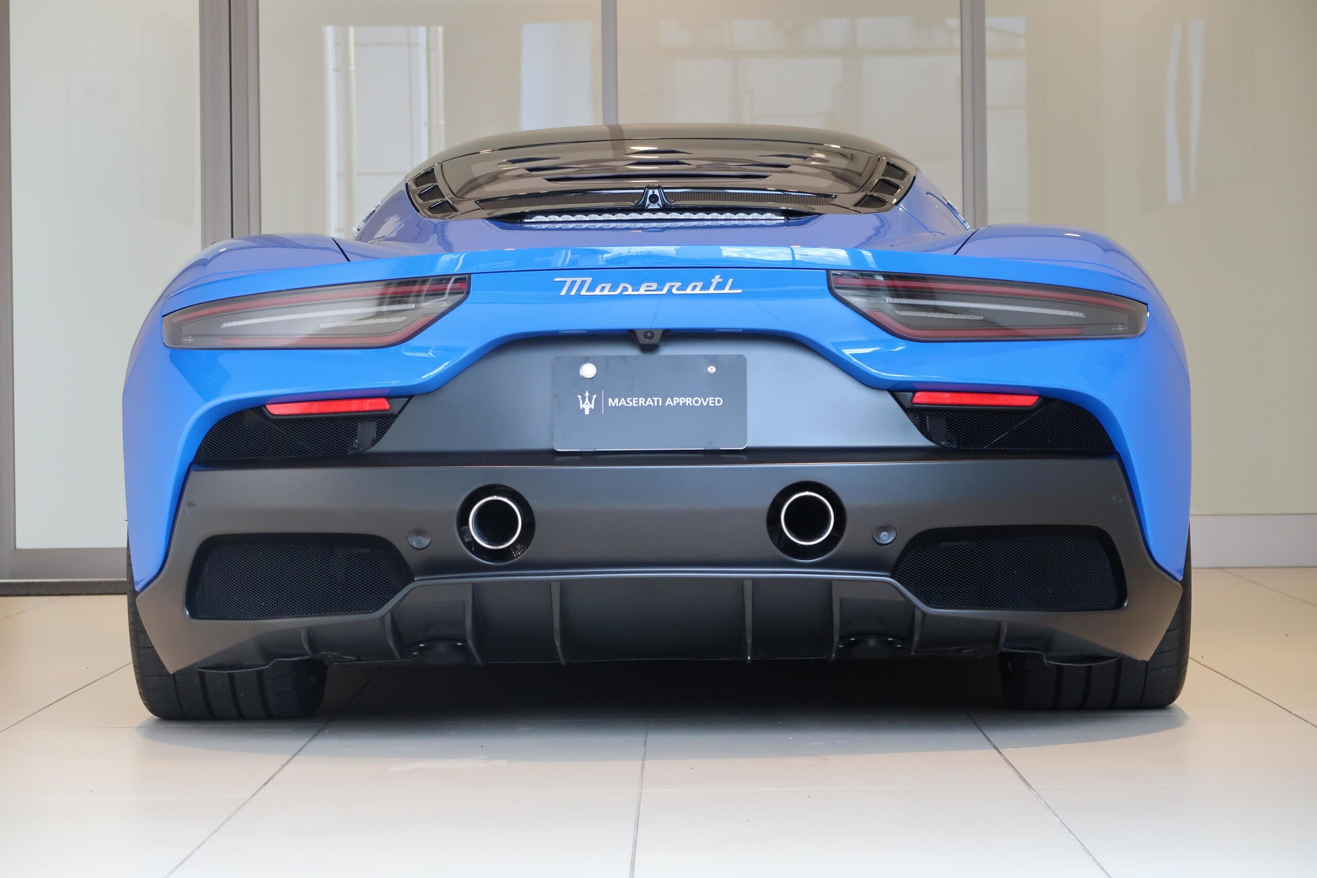 2022 Maserati MC20 — Photo 7 / 24