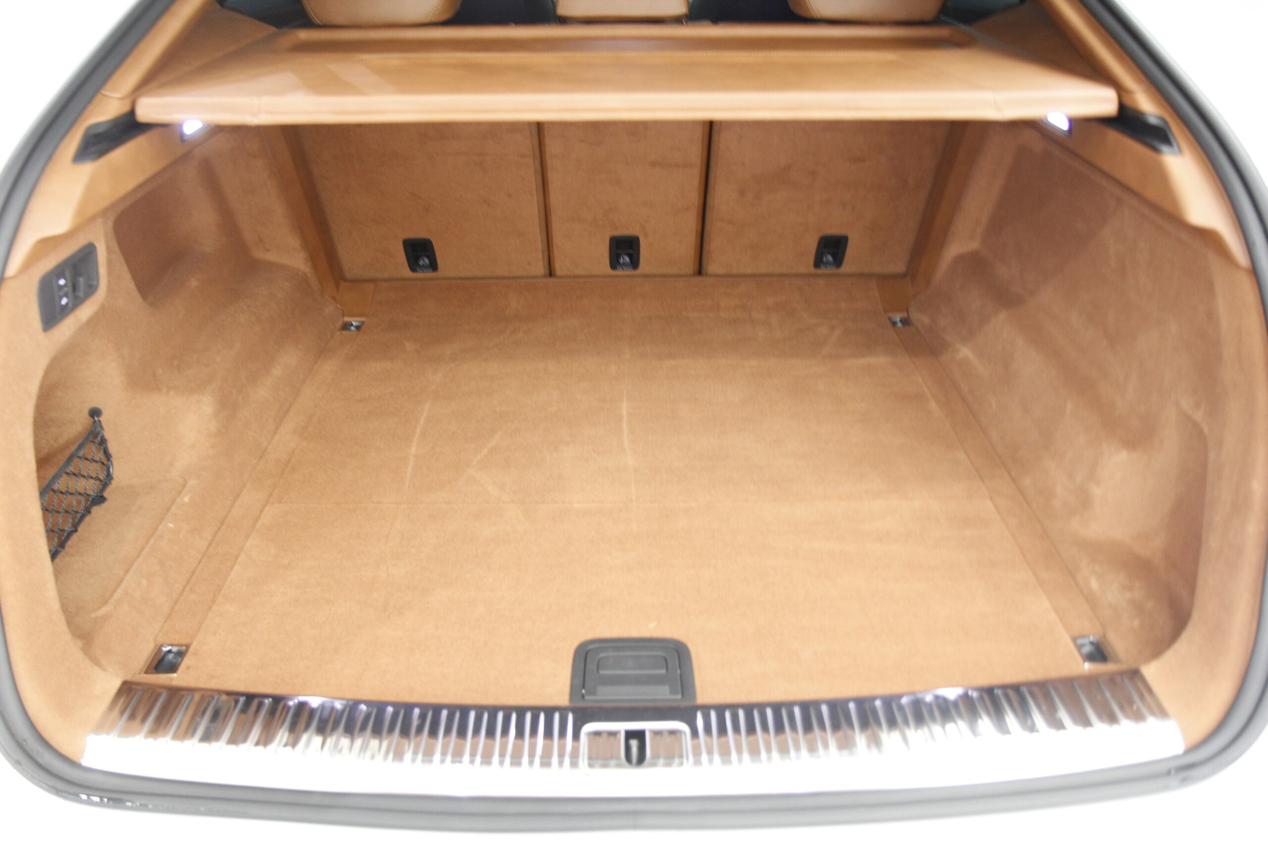 2023 Lamborghini Urus — Photo 23 / 24
