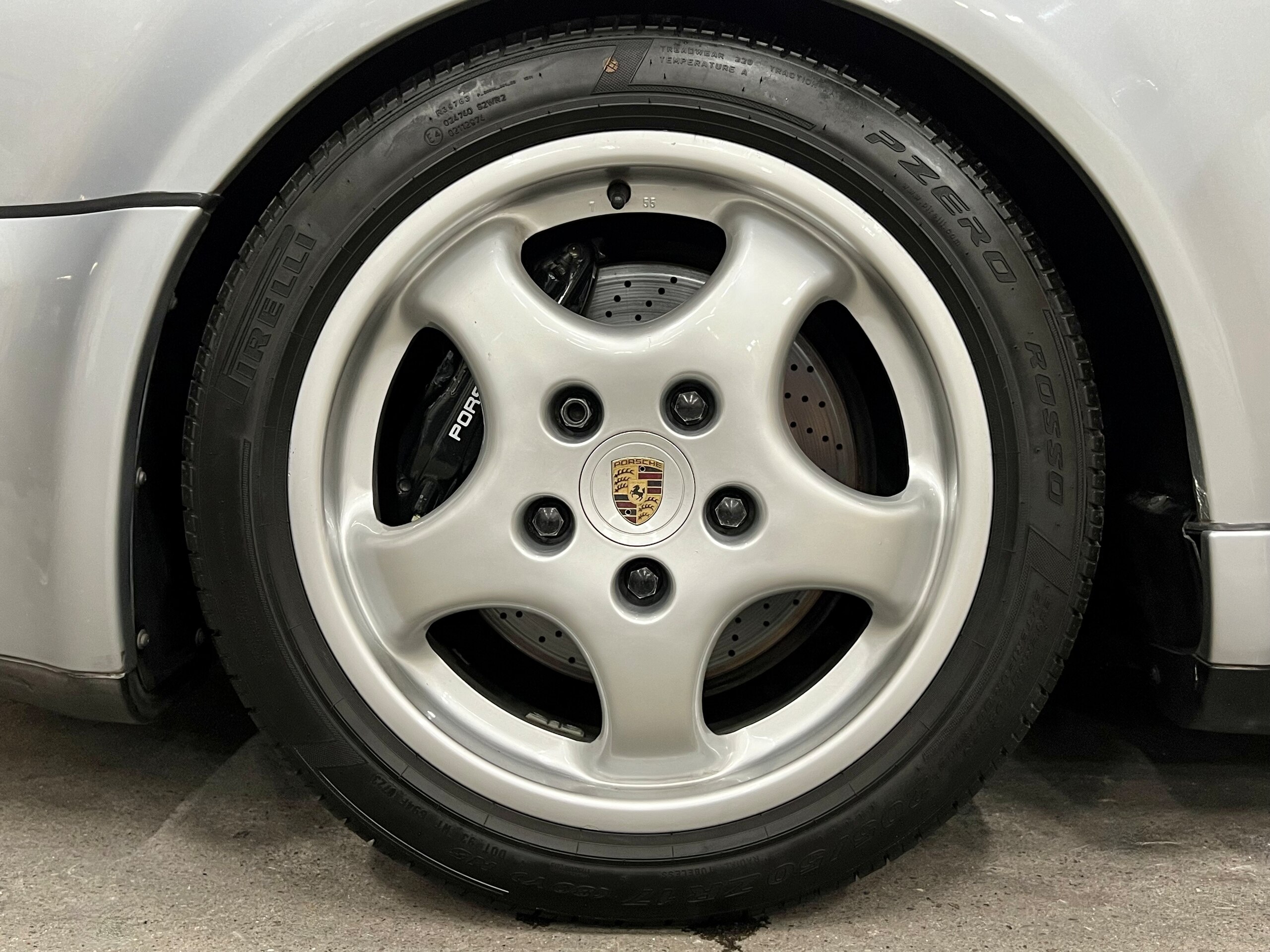 1991 Porsche 911 Turbo — Photo 18 / 21