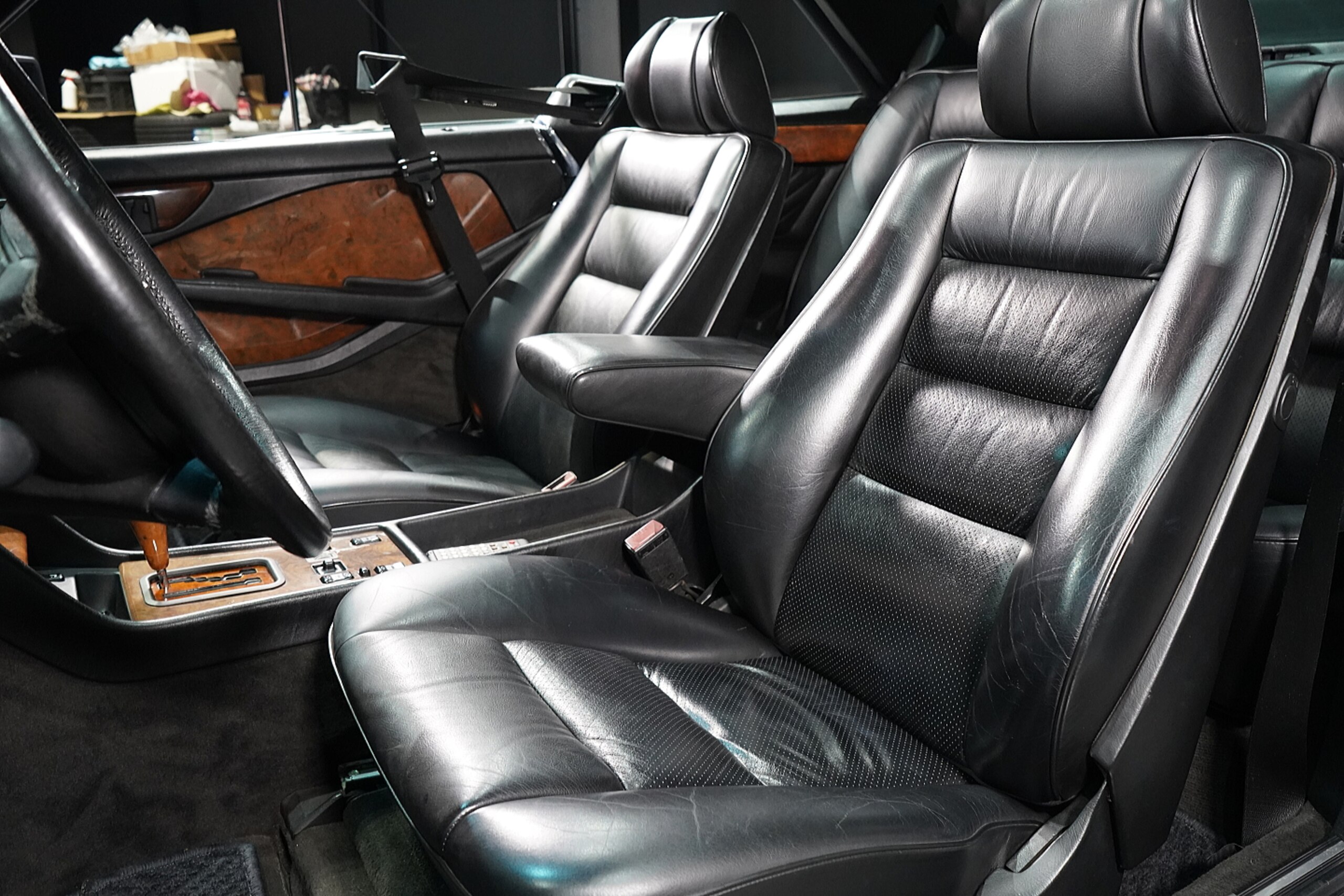 1989 Mercedes Benz 560SEC — Photo 12 / 23