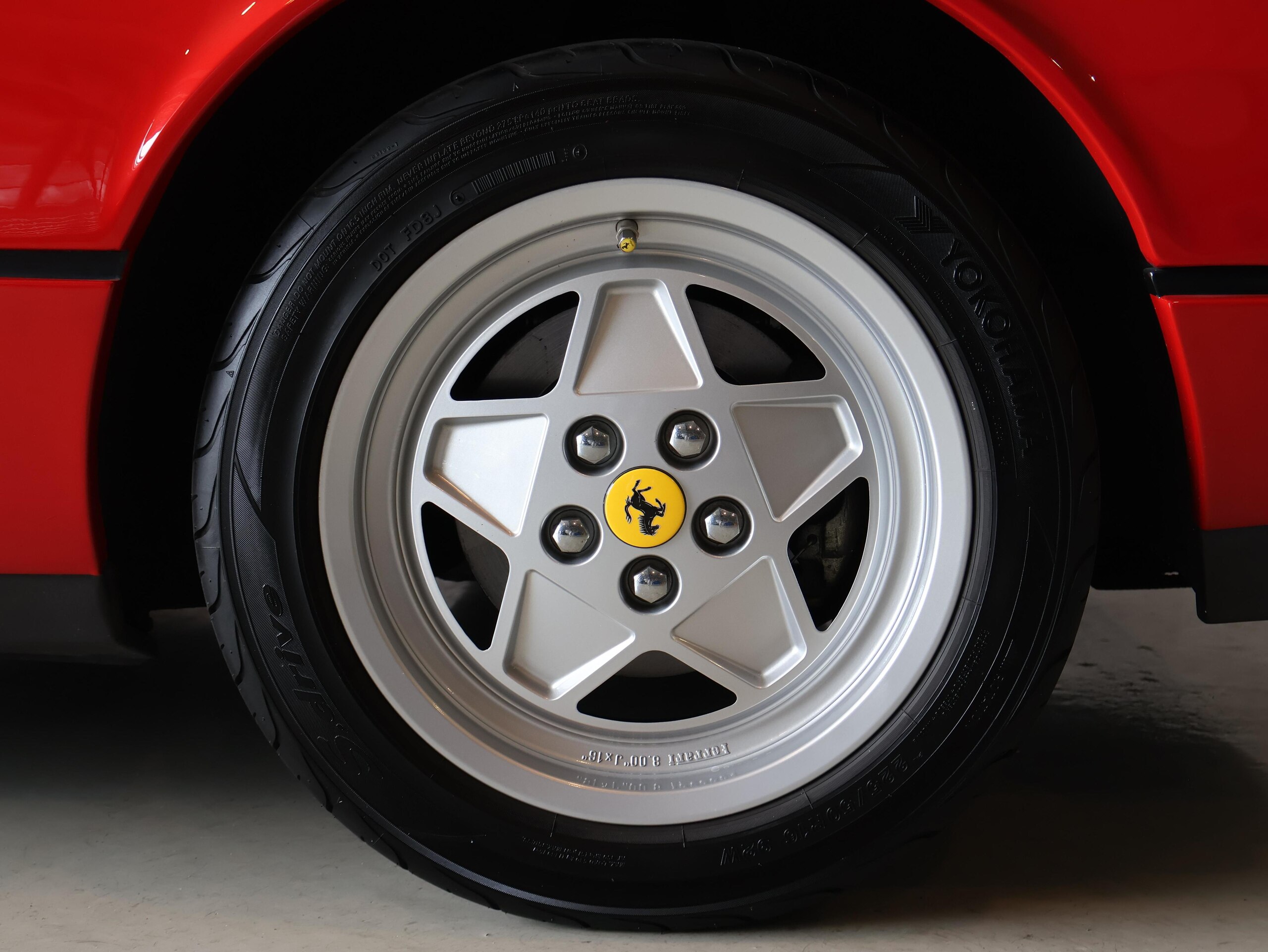 1989 Ferrari 328GTS — Photo 43 / 52