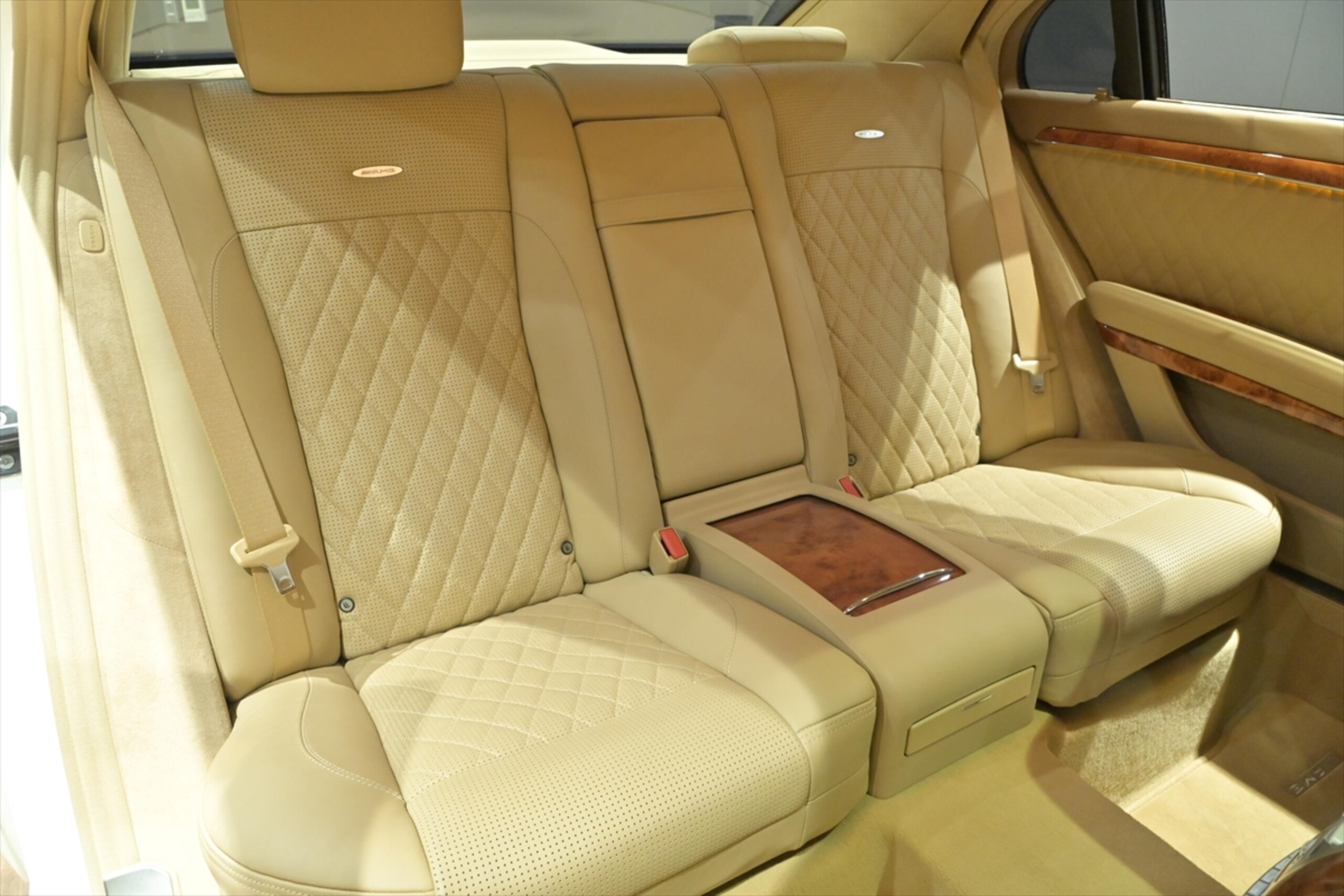 2010 Mercedes Benz S65 AMG Long — Photo 13 / 16