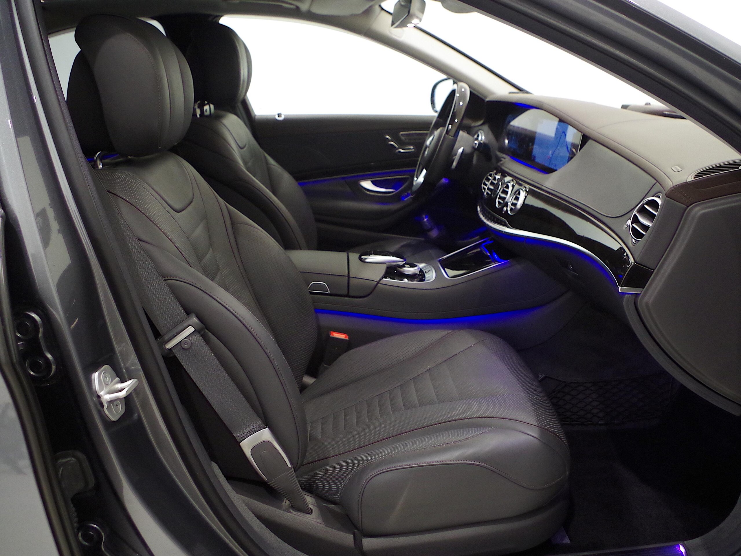 2017 Mercedes Benz S400 AMG Line — Photo 15 / 21