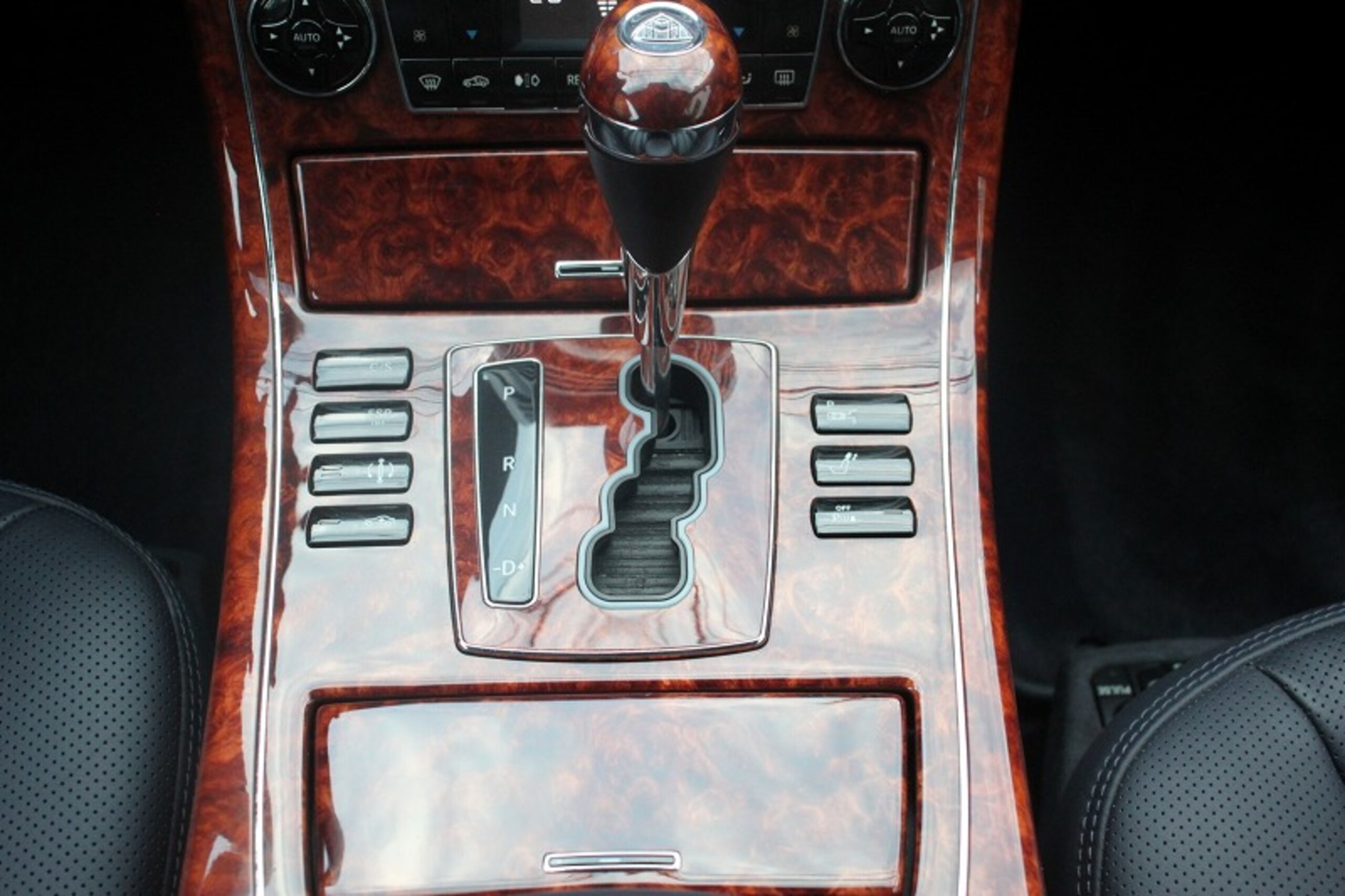 2005 Mercedes Benz Maybach 57 — Photo 15 / 33