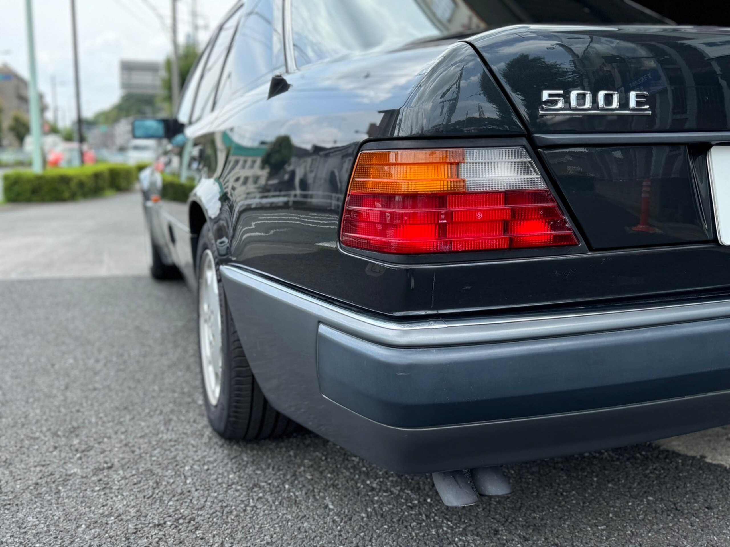 1992 Mercedes Benz E500 — Photo 16 / 17