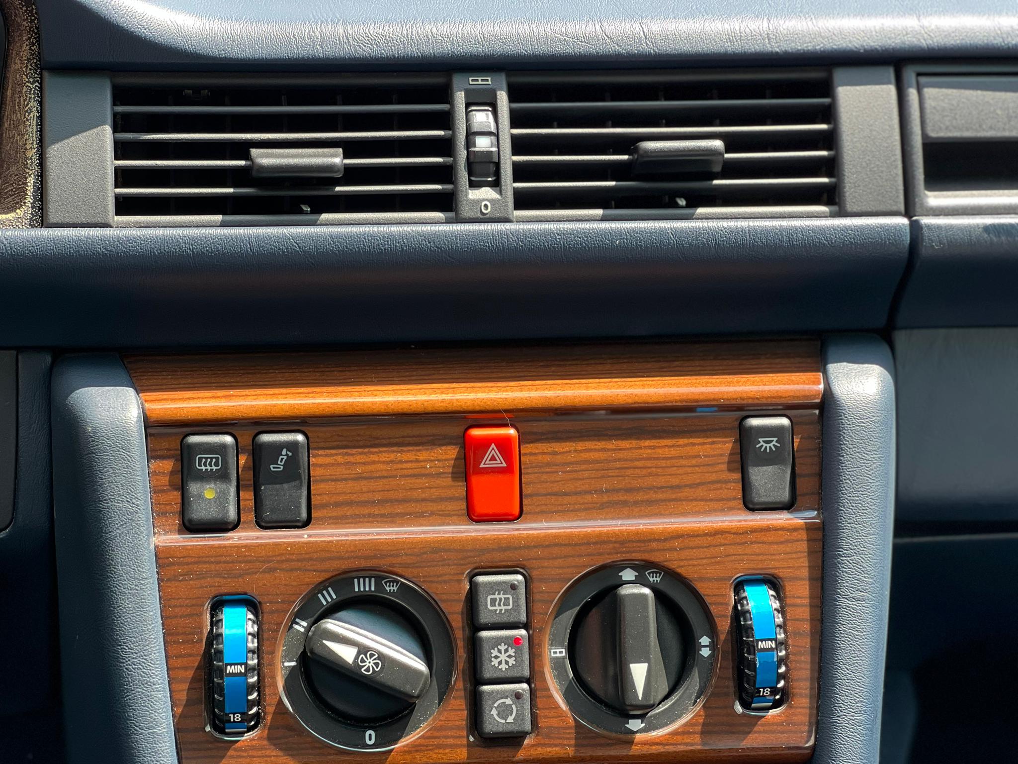 1988 Mercedes Benz 230E — Photo 11 / 29