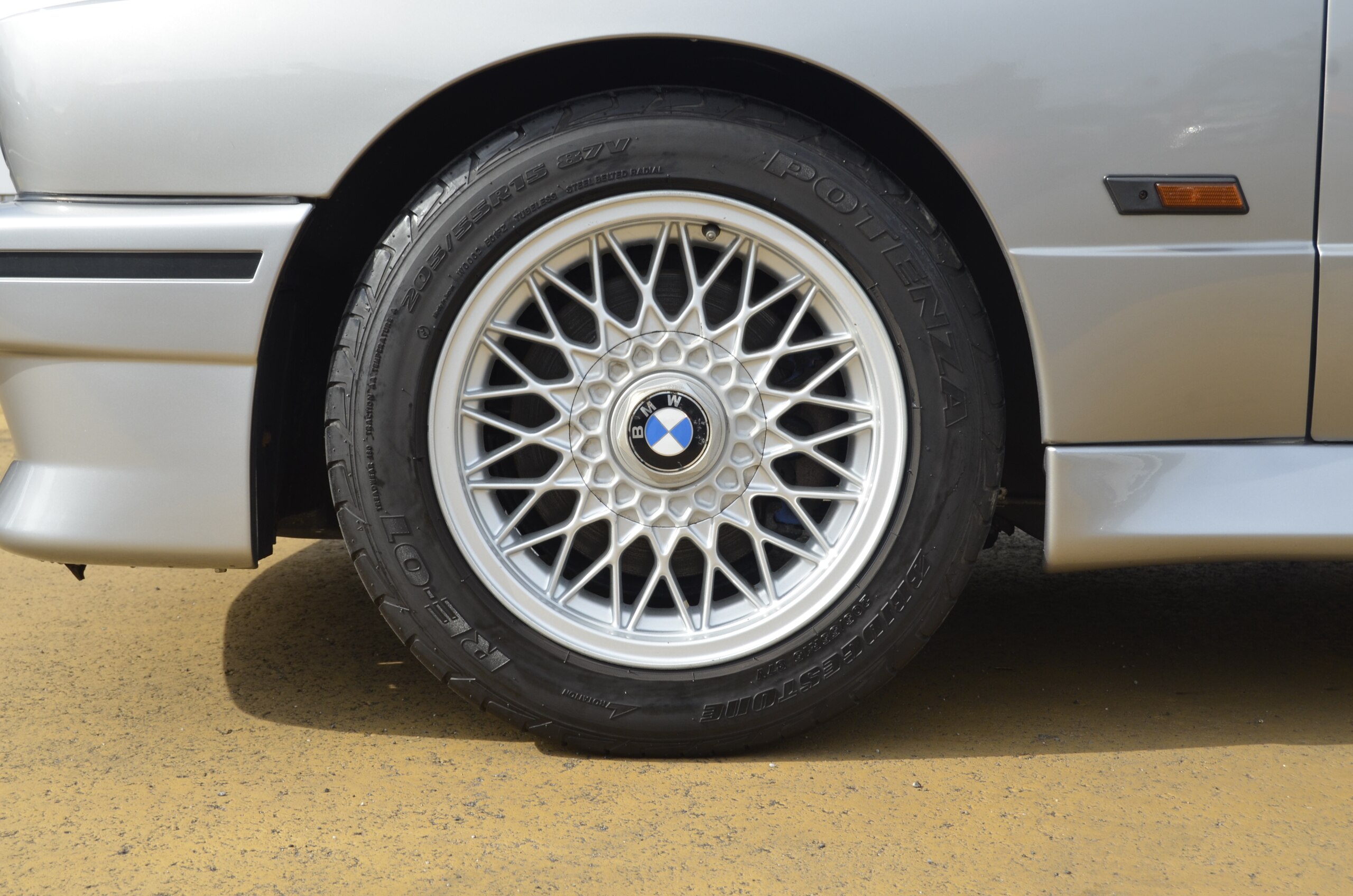 1988 BMW M3 Coupe — Photo 10 / 20