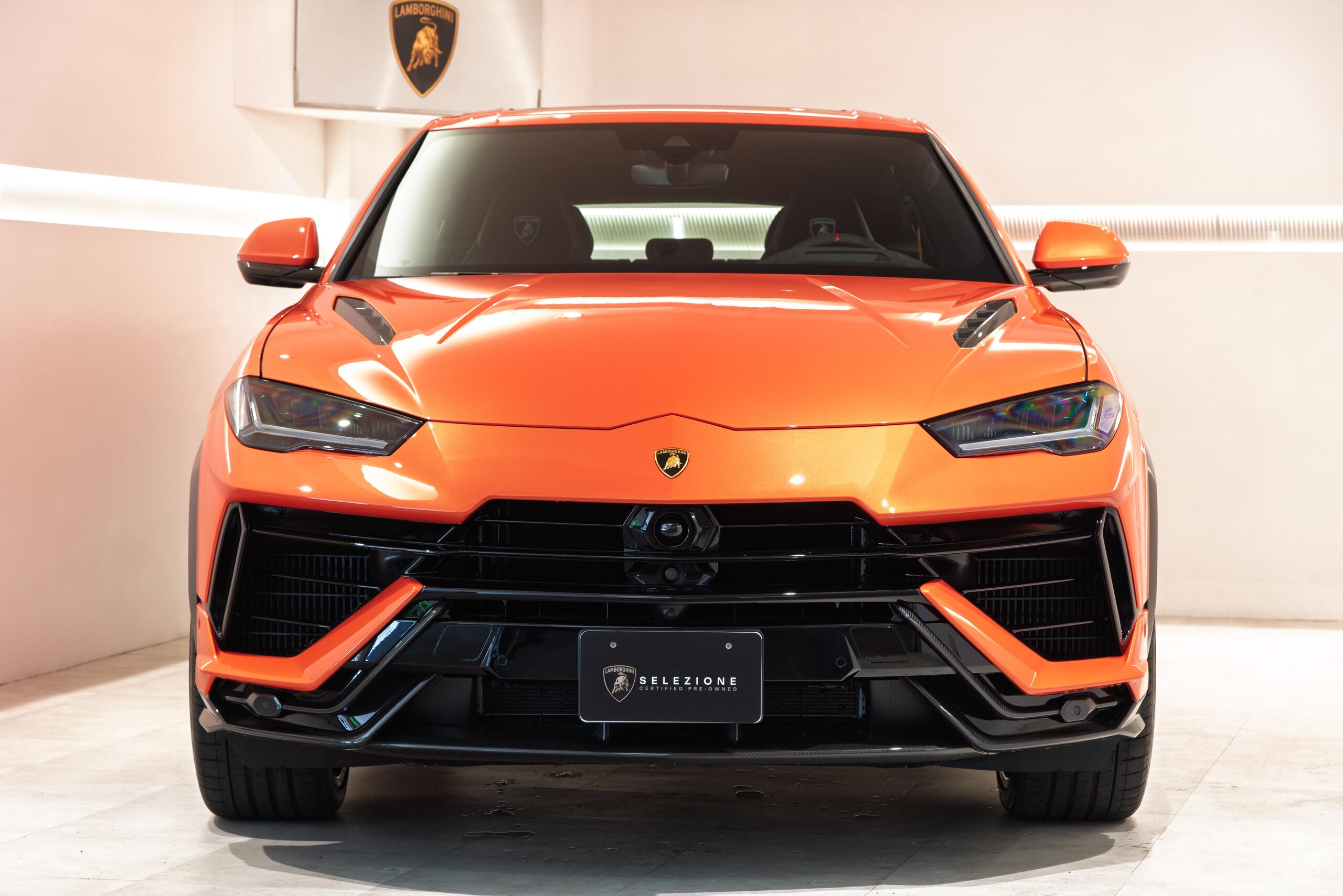 2025 Lamborghini Urus Performante for sale in Japan