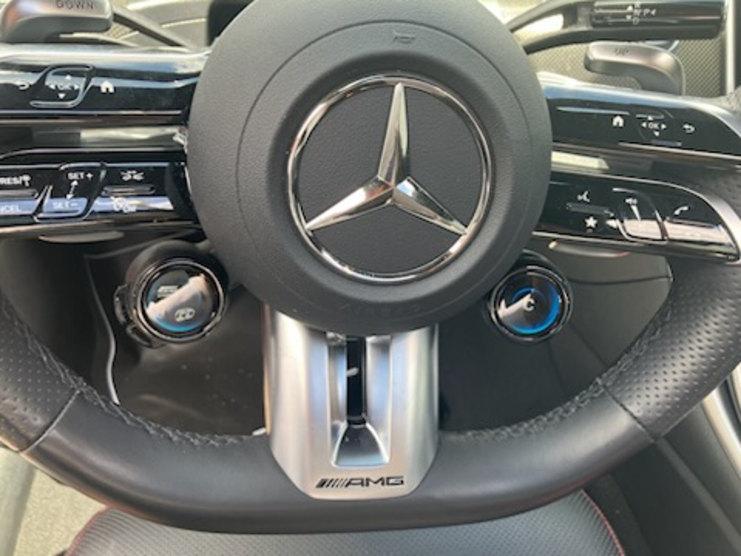 2025 Mercedes Benz C43 AMG — Photo 13 / 19