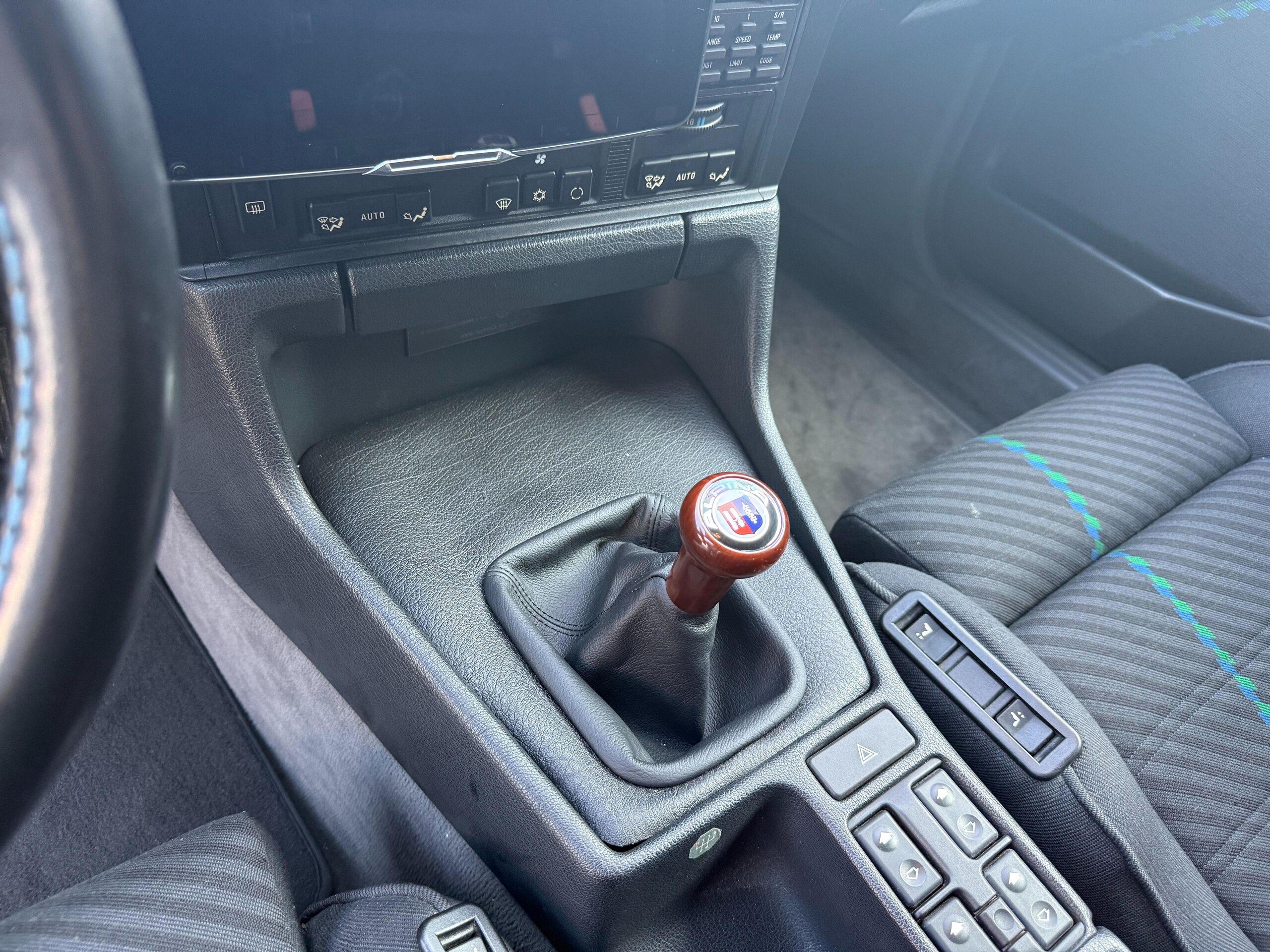 1988 BMW Alpina B10 3.5/1 — Photo 14 / 20