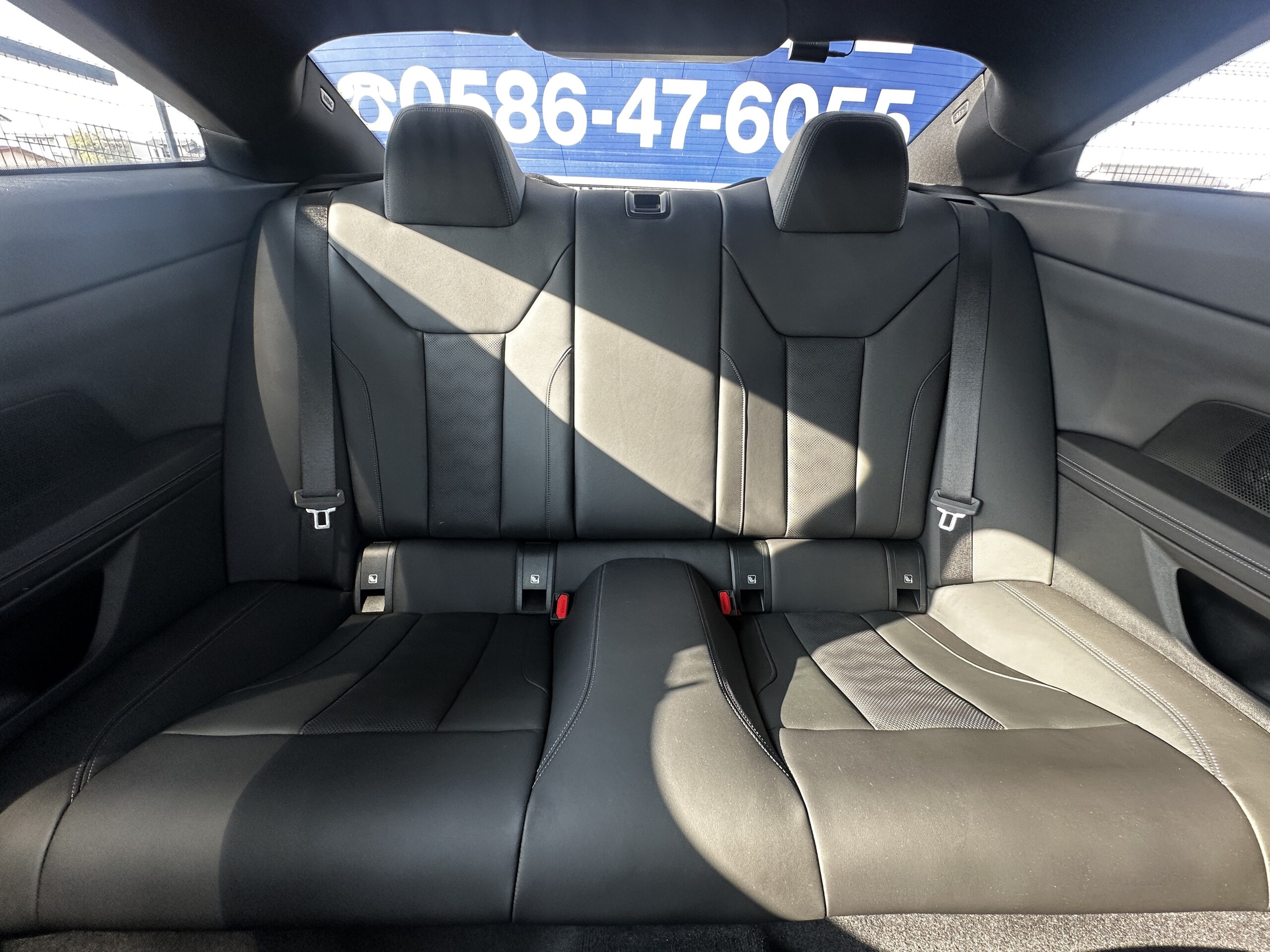 2021 BMW M4 — Photo 34 / 40