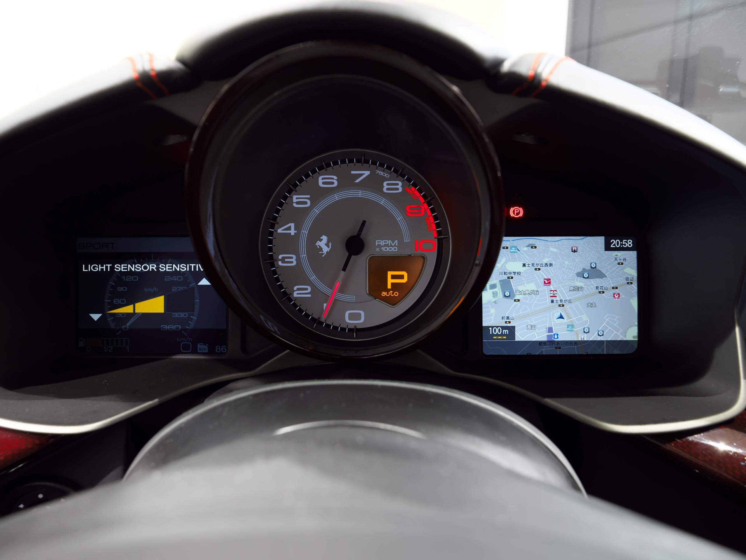 2014 Ferrari F12 Berlinetta — Photo 13 / 19