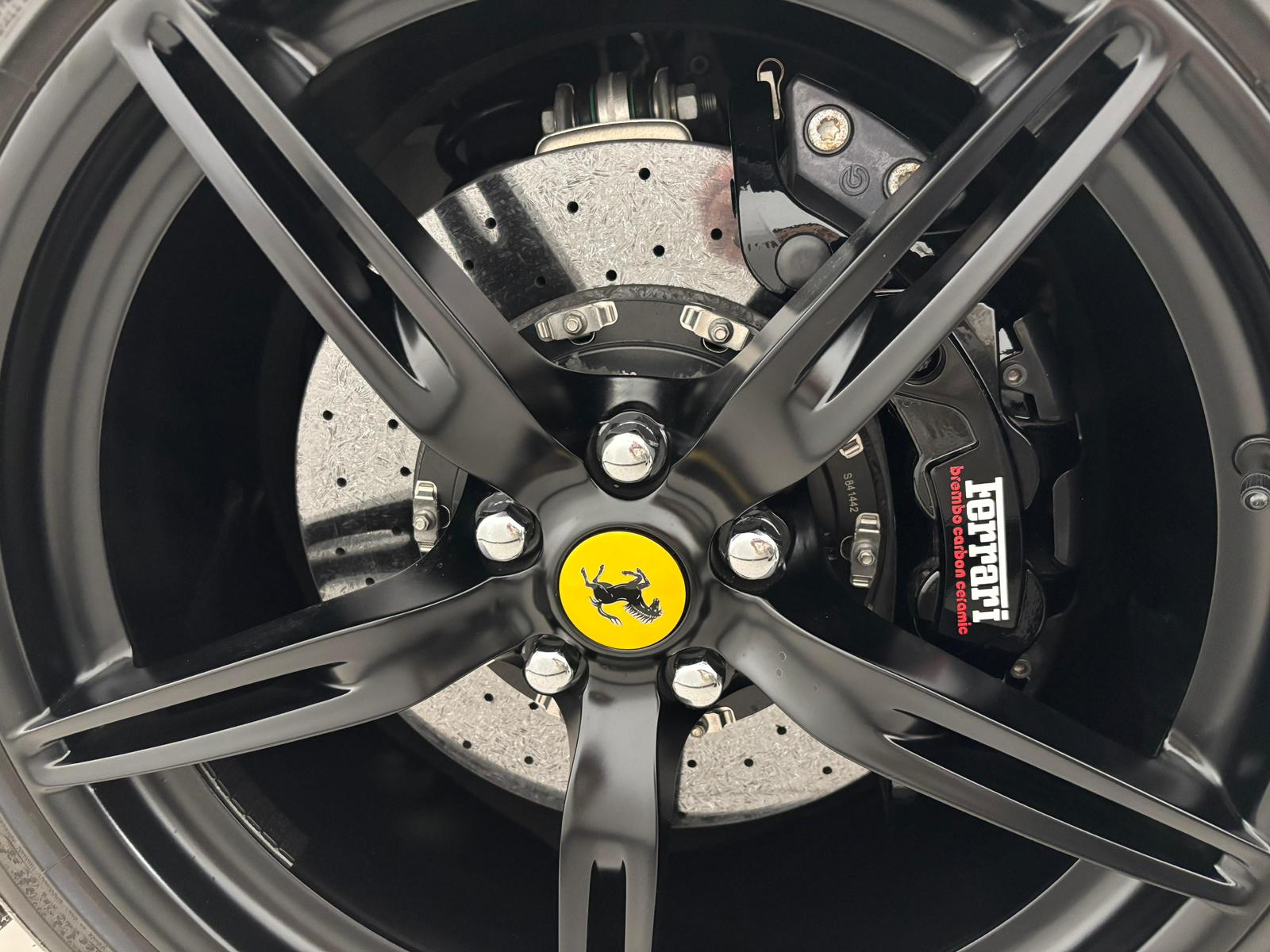 2016 Ferrari 458 Speciale — Photo 14 / 26