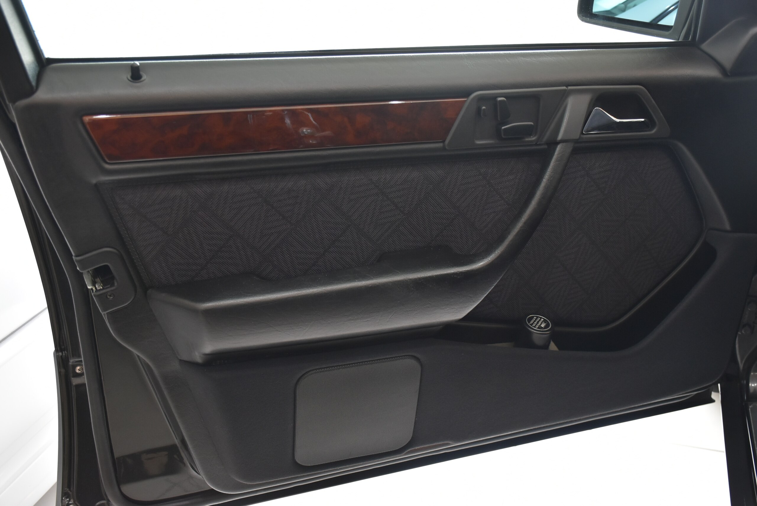 1995 Mercedes Benz E320 — Photo 13 / 14