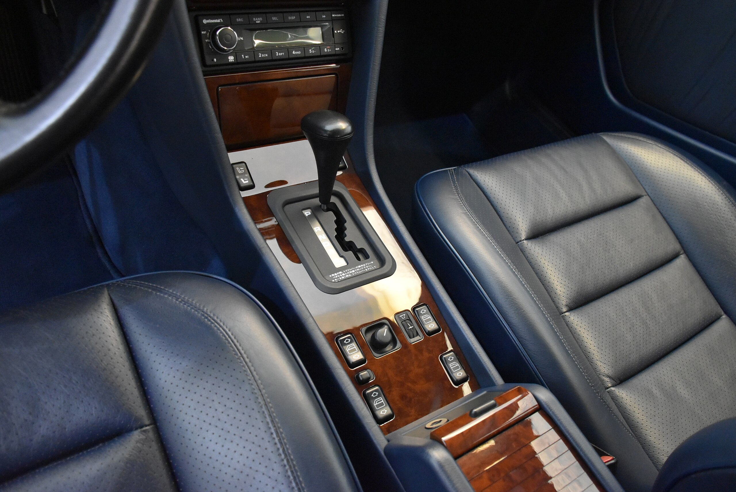 1992 Mercedes Benz 500E — Photo 8 / 16