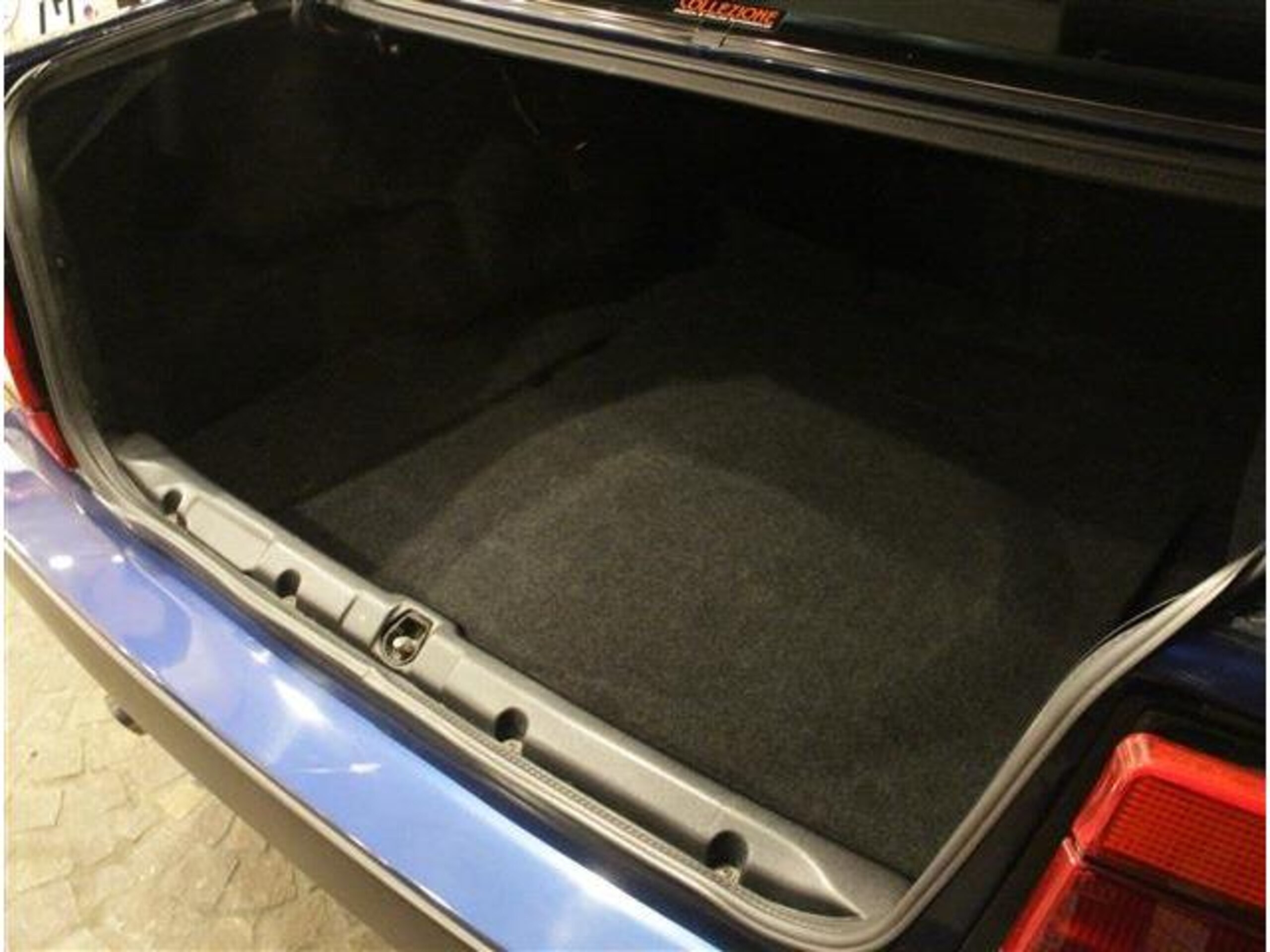 1993 Lancia Thema 8.32 — Photo 13 / 13
