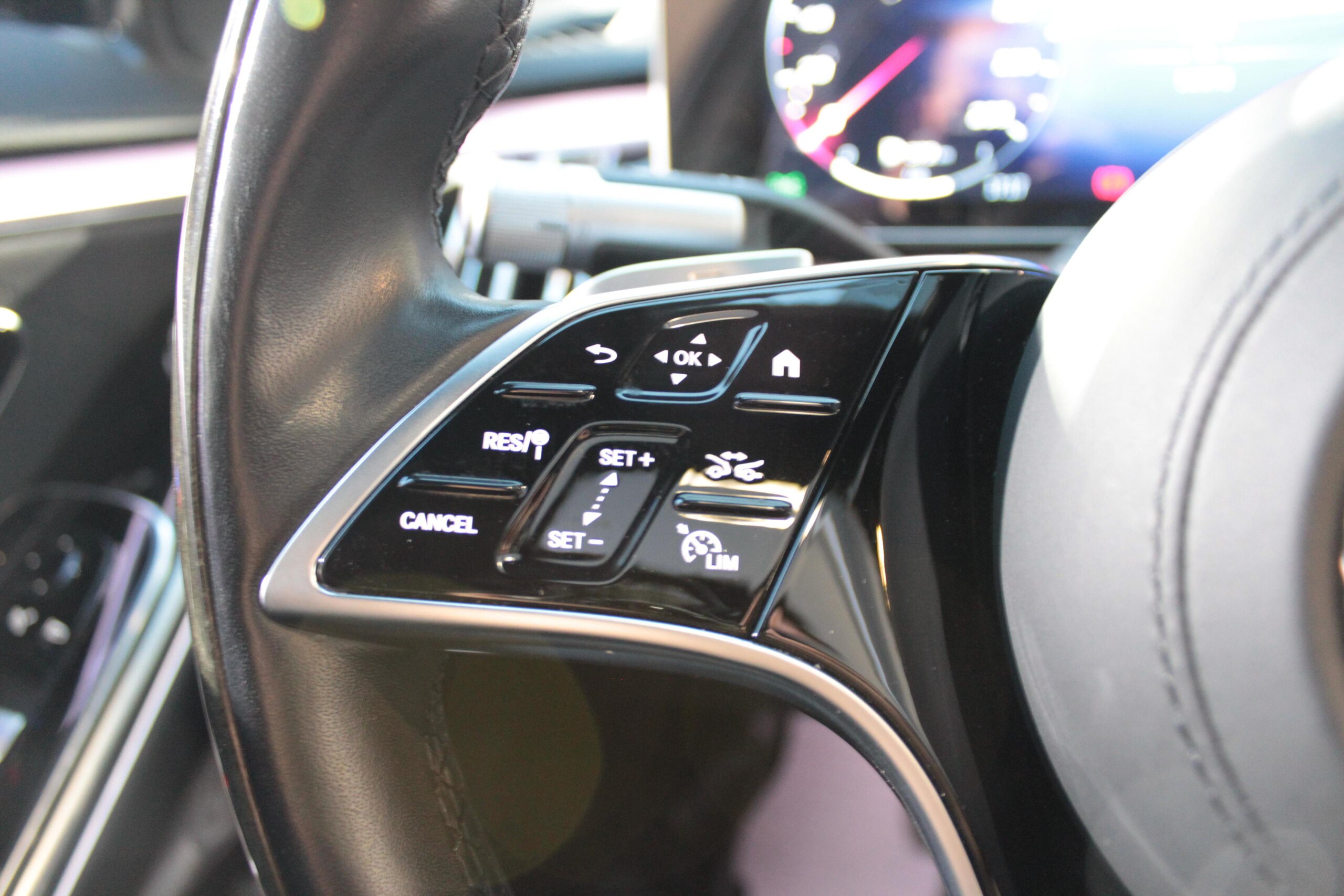 2021 Mercedes Benz S400d 4Matic AMG — Photo 10 / 26