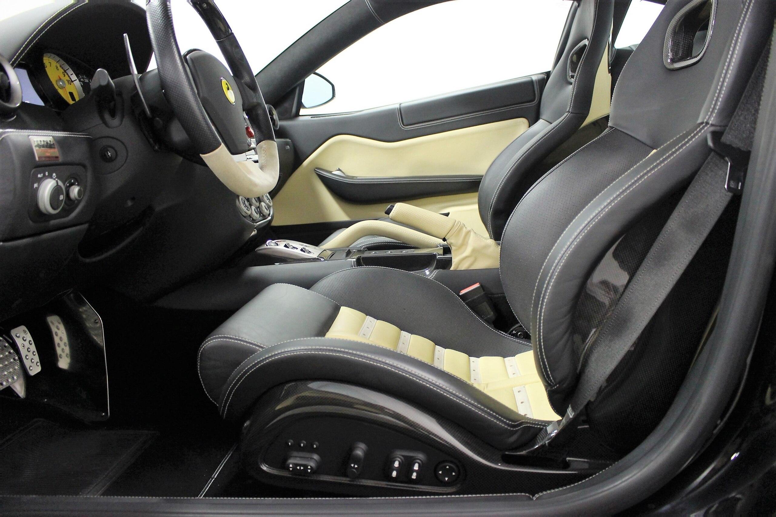 2009 Ferrari 599 — Photo 8 / 18