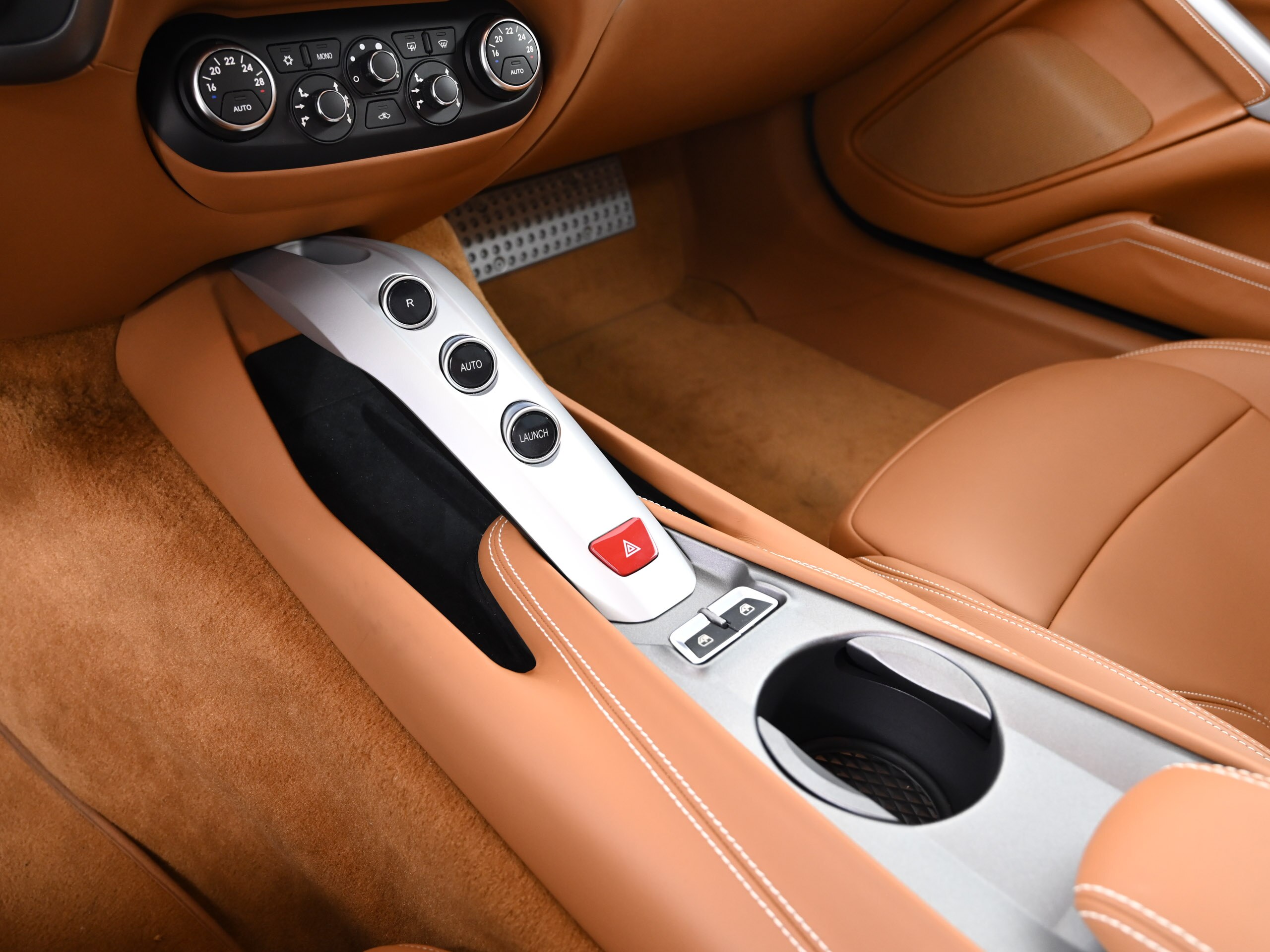 2014 Ferrari F12 Berlinetta — Photo 11 / 17