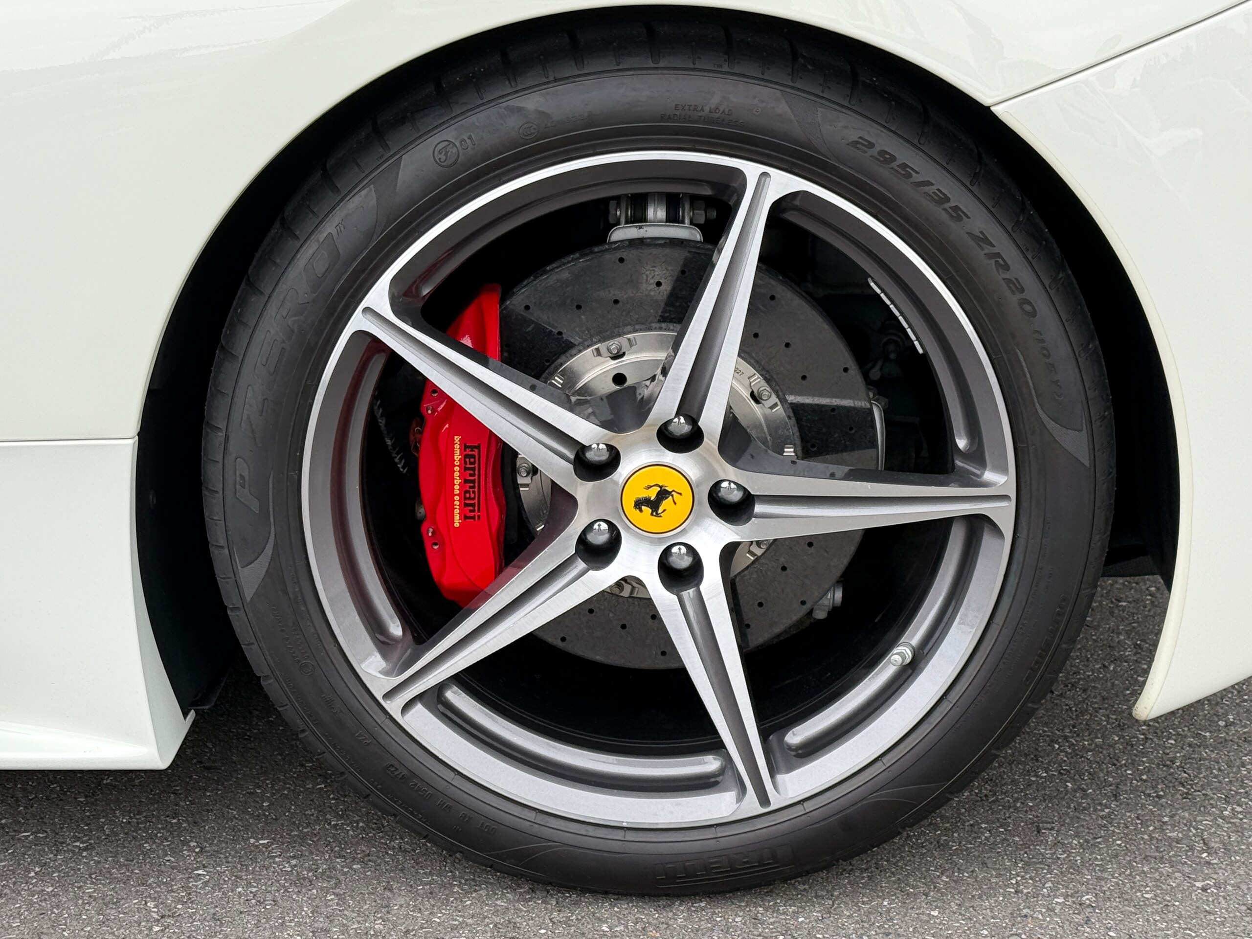 2014 Ferrari 458 Italia F1 DCT — Photo 47 / 52