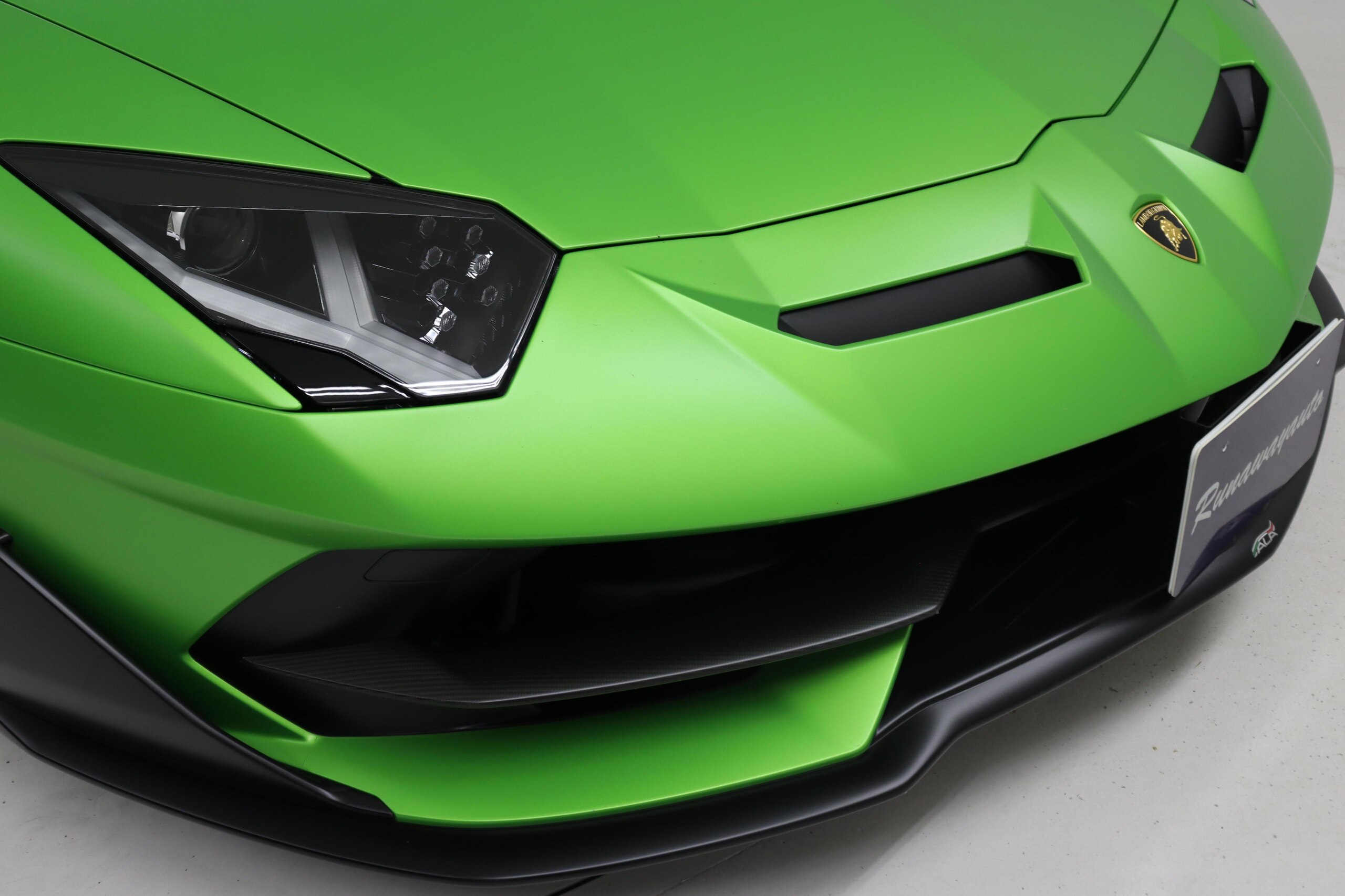 2019 Lamborghini Aventador SVJ — Photo 9 / 28