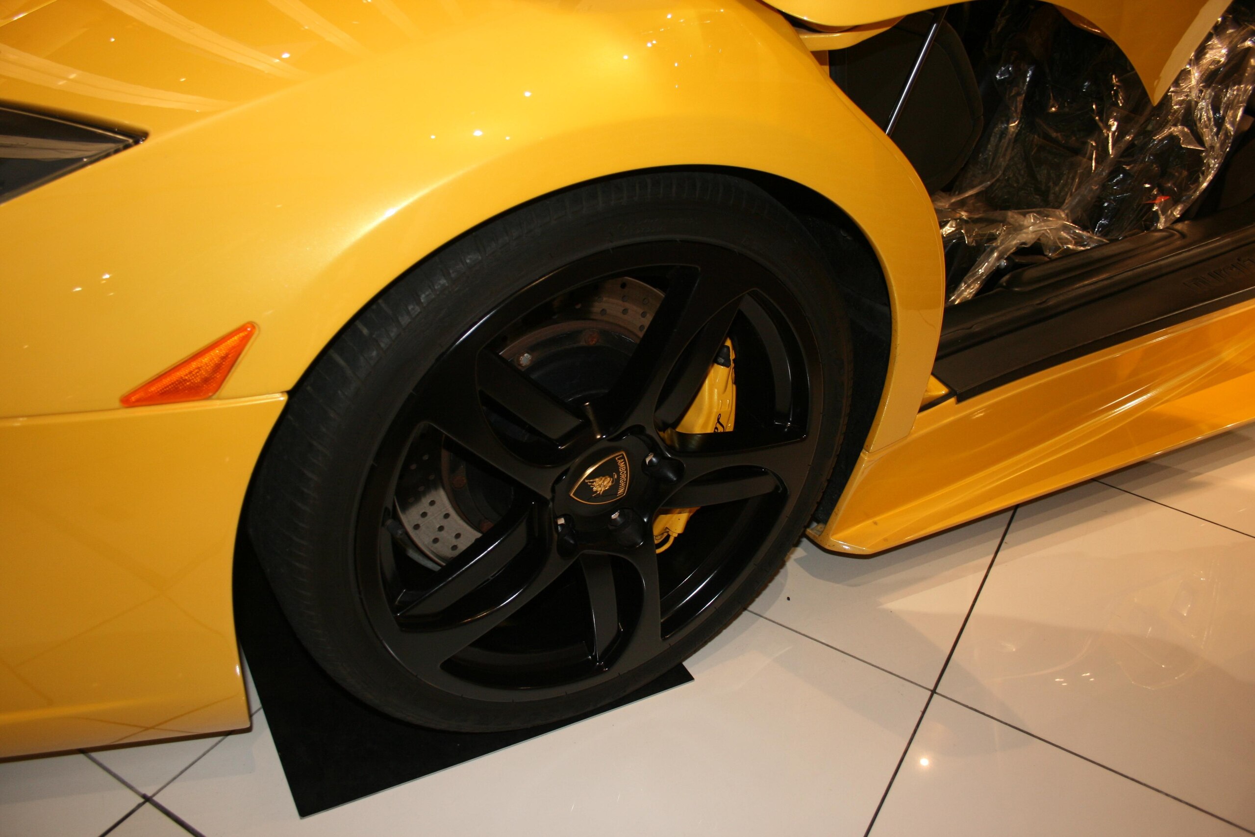 2002 Lamborghini Murcielago — Photo 10 / 11