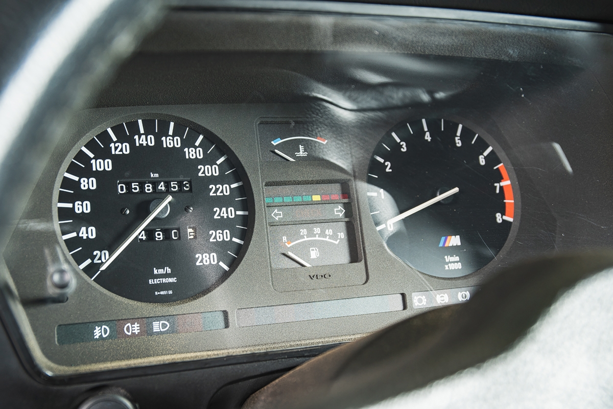 1984 BMW M635 CSI — Photo 9 / 12