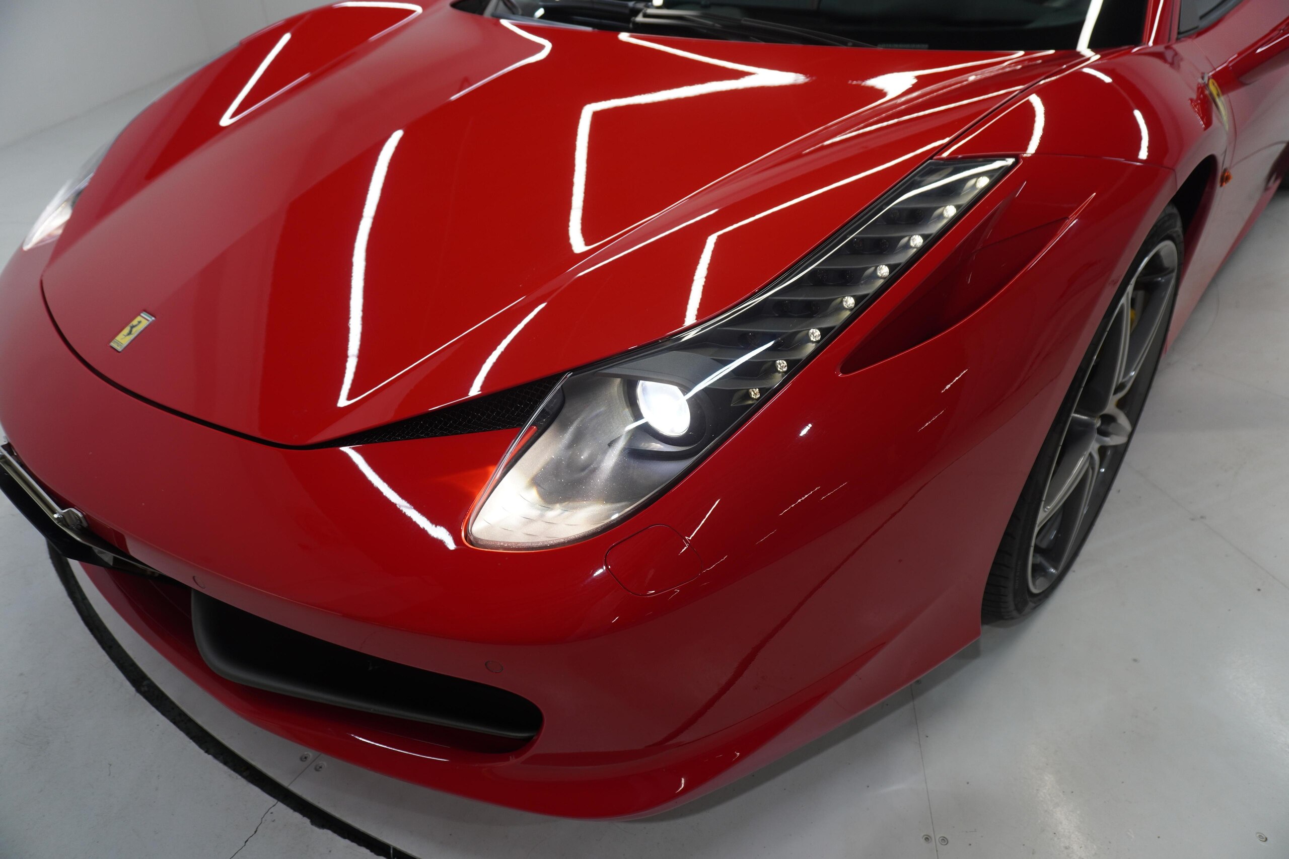 2013 Ferrari 458 Italia F1 DCT — Photo 17 / 22