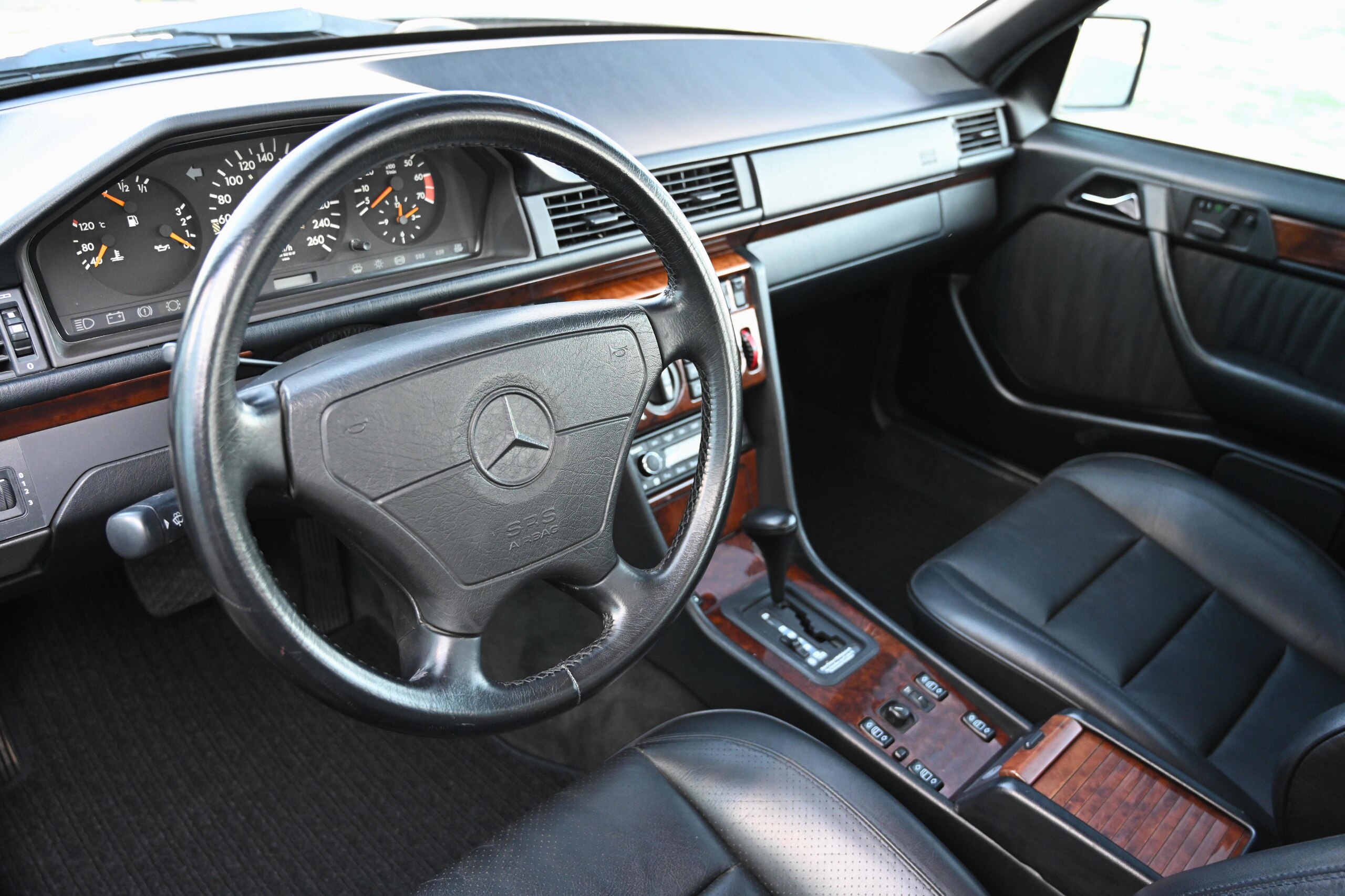 1993 Mercedes Benz 500E — Photo 7 / 21