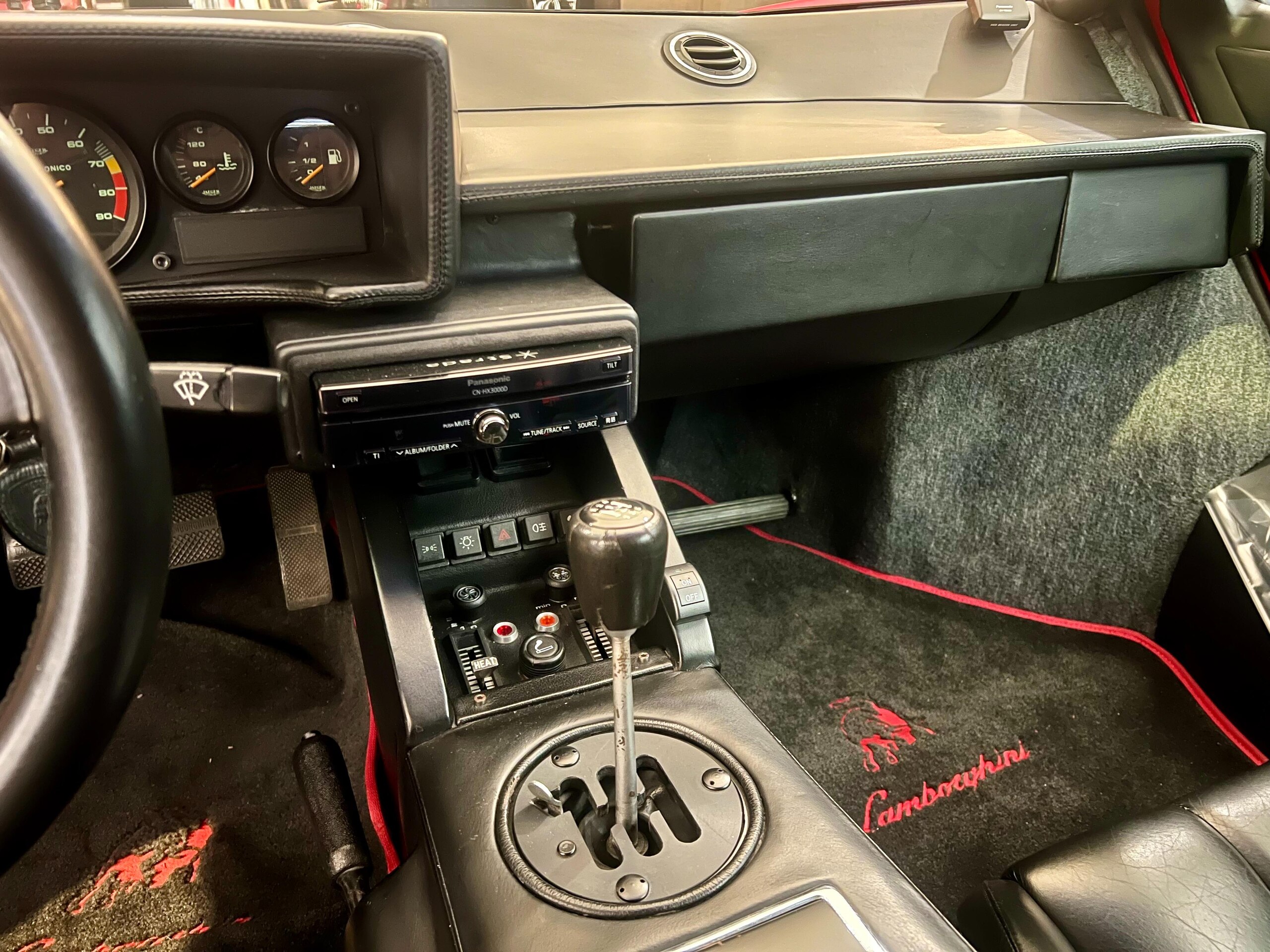 1985 Lamborghini Countach LP5000 Quattrovalvole — Photo 17 / 21