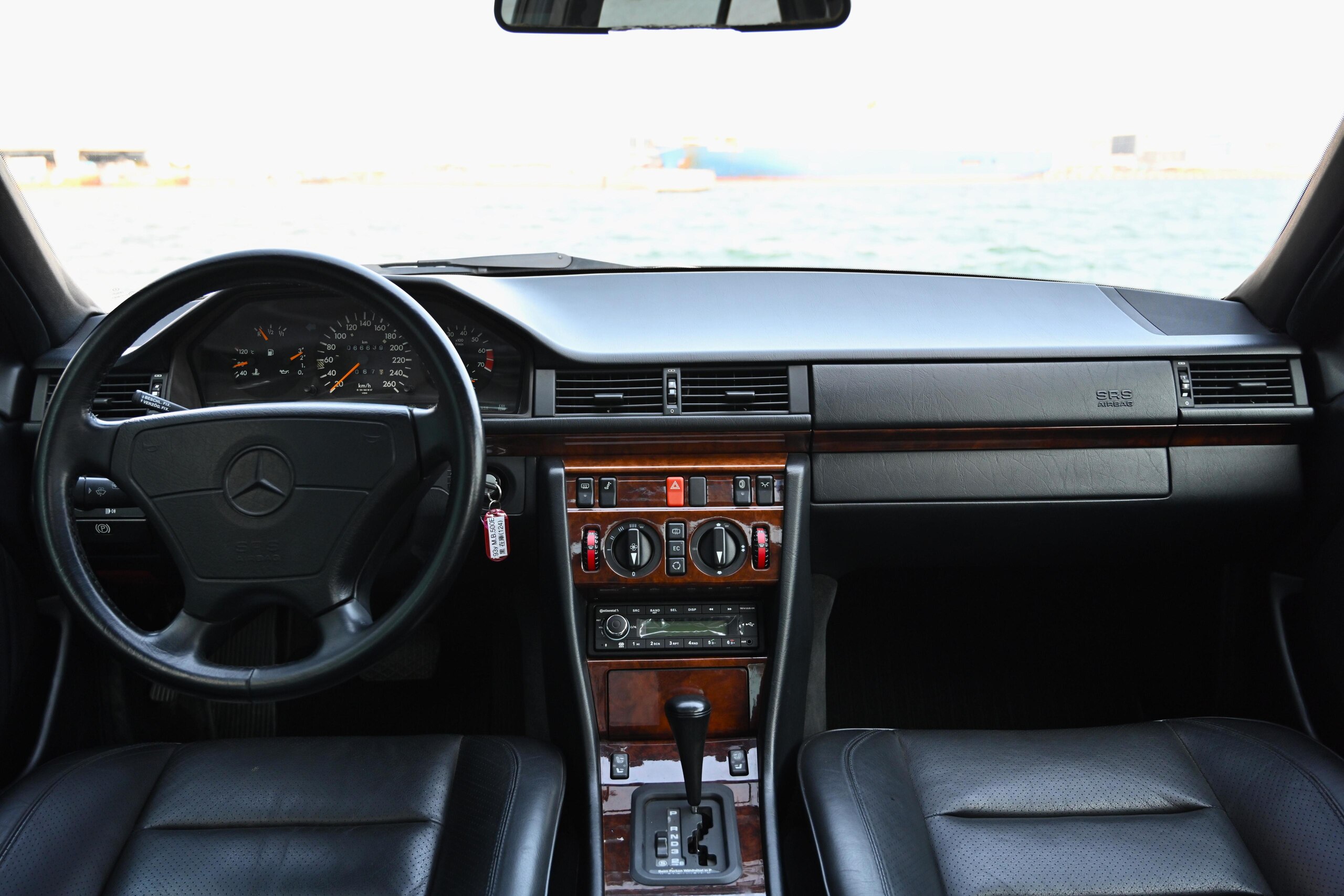 1993 Mercedes Benz 500E — Photo 6 / 21