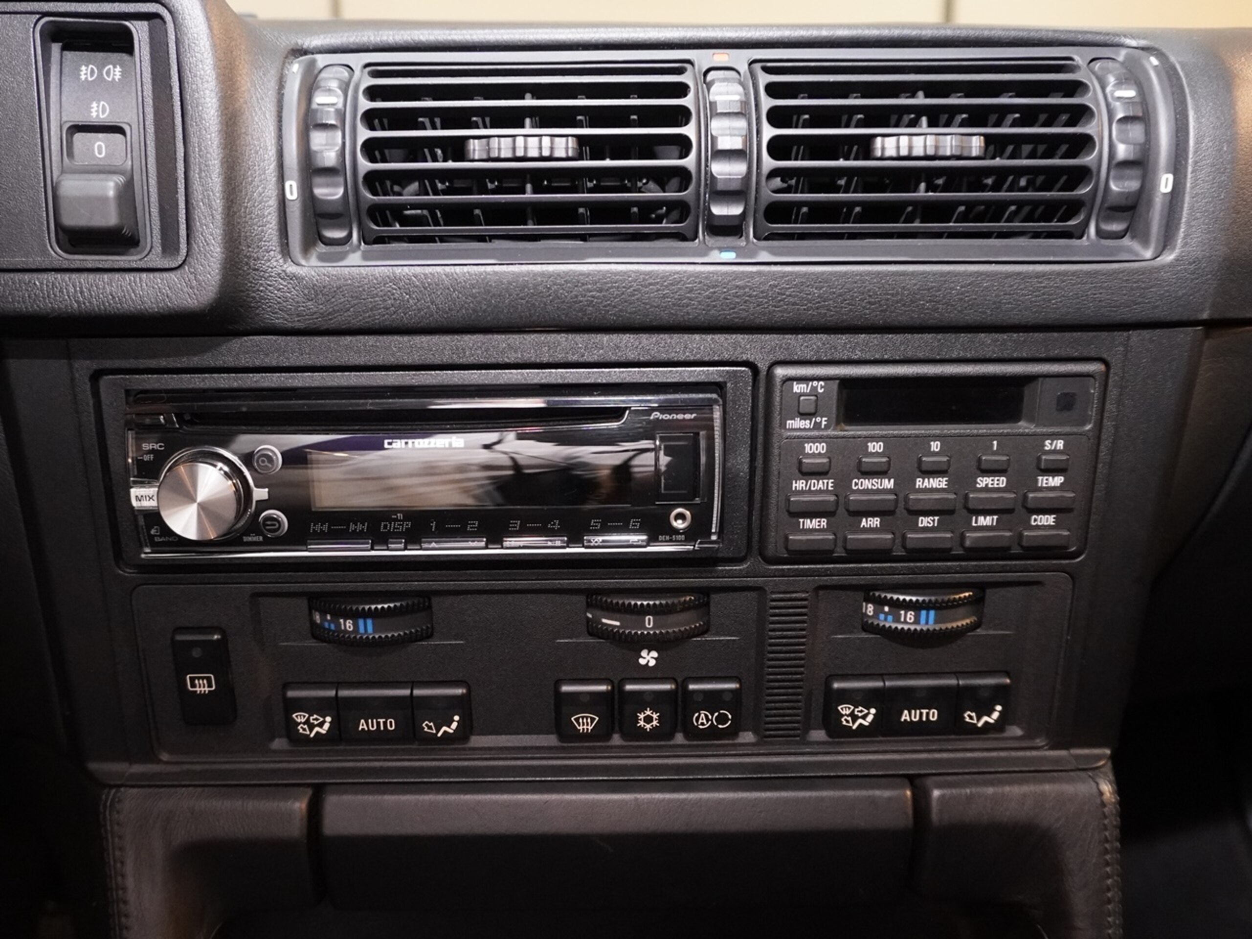 1994 BMW M5 — Photo 15 / 20