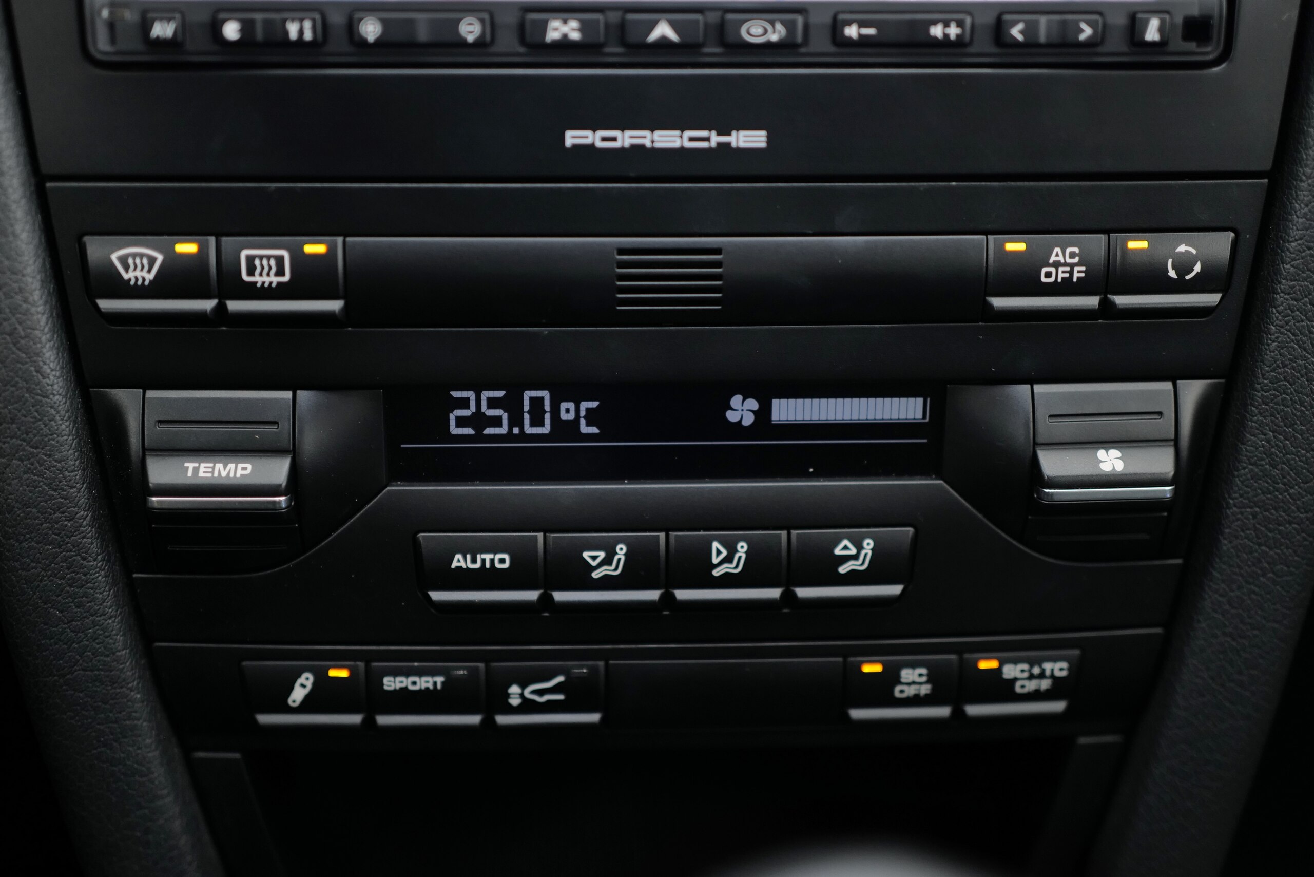 2010 Porsche 911 GT3 — Photo 17 / 20