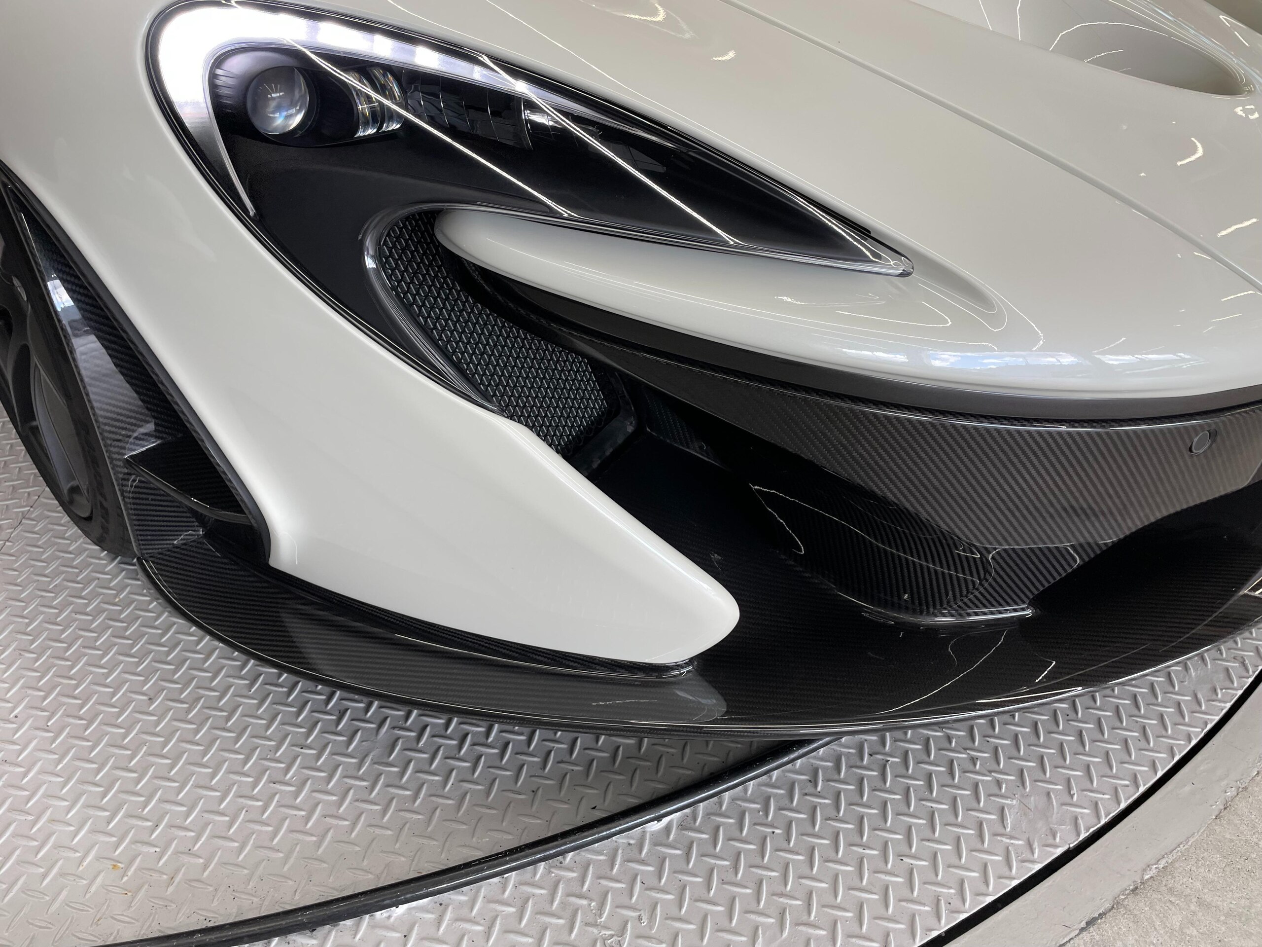 2014 McLaren P1 Limited Edition — Photo 17 / 21