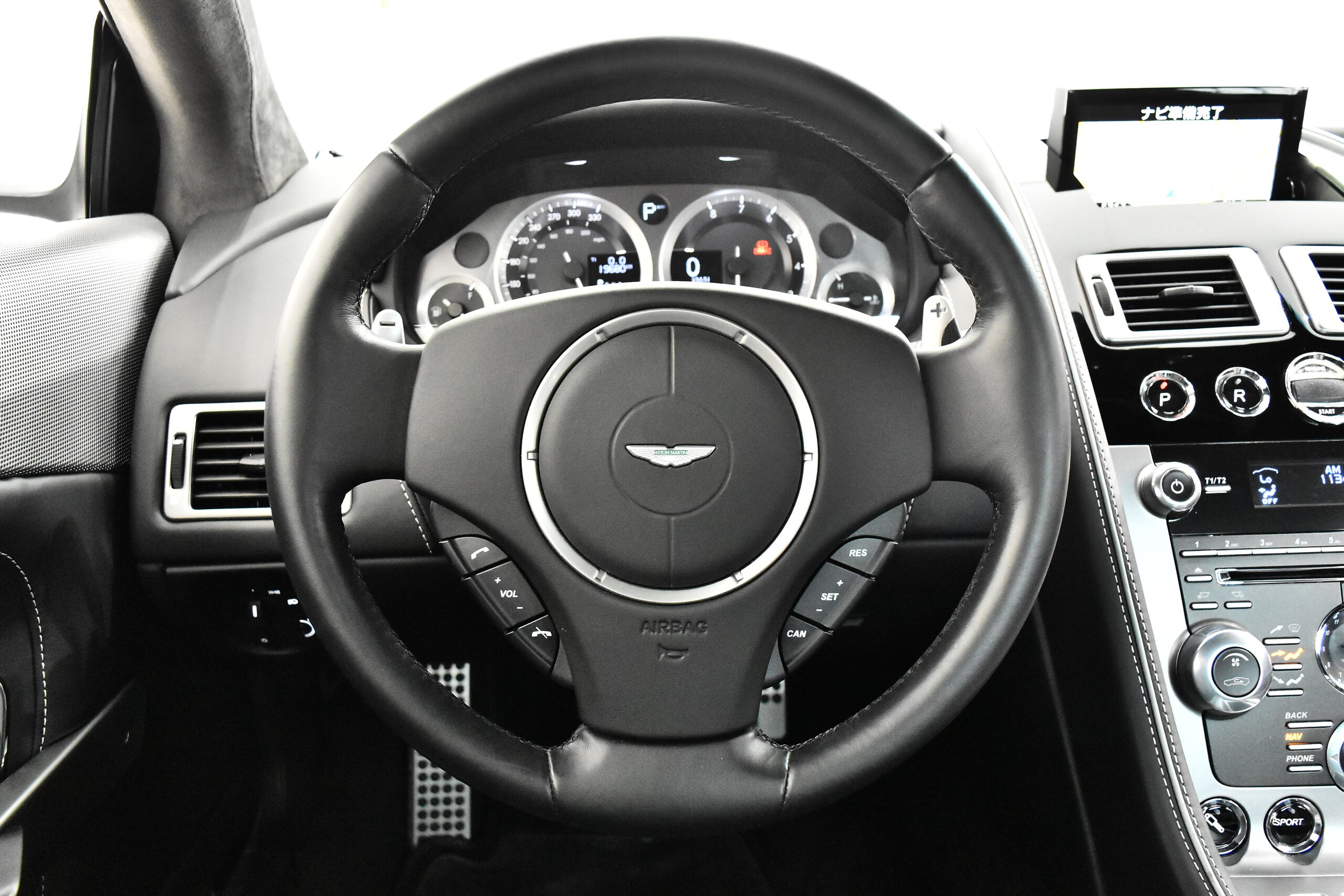 2012 Aston Martin DB9 — Photo 8 / 16