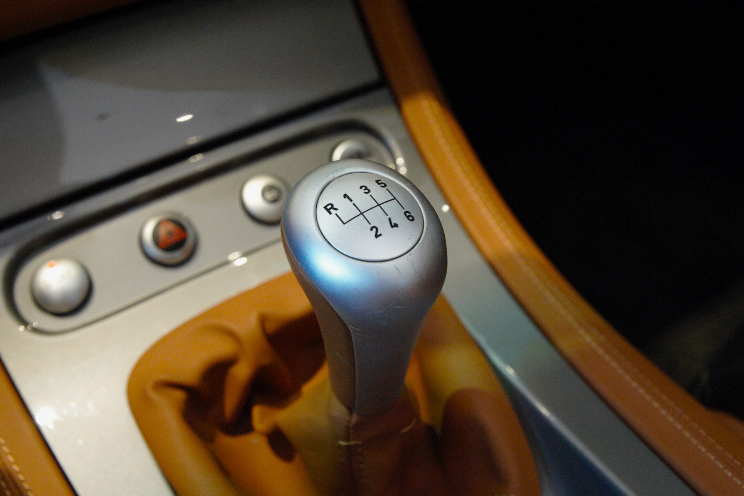 2000 BMW Z8 — Photo 15 / 18