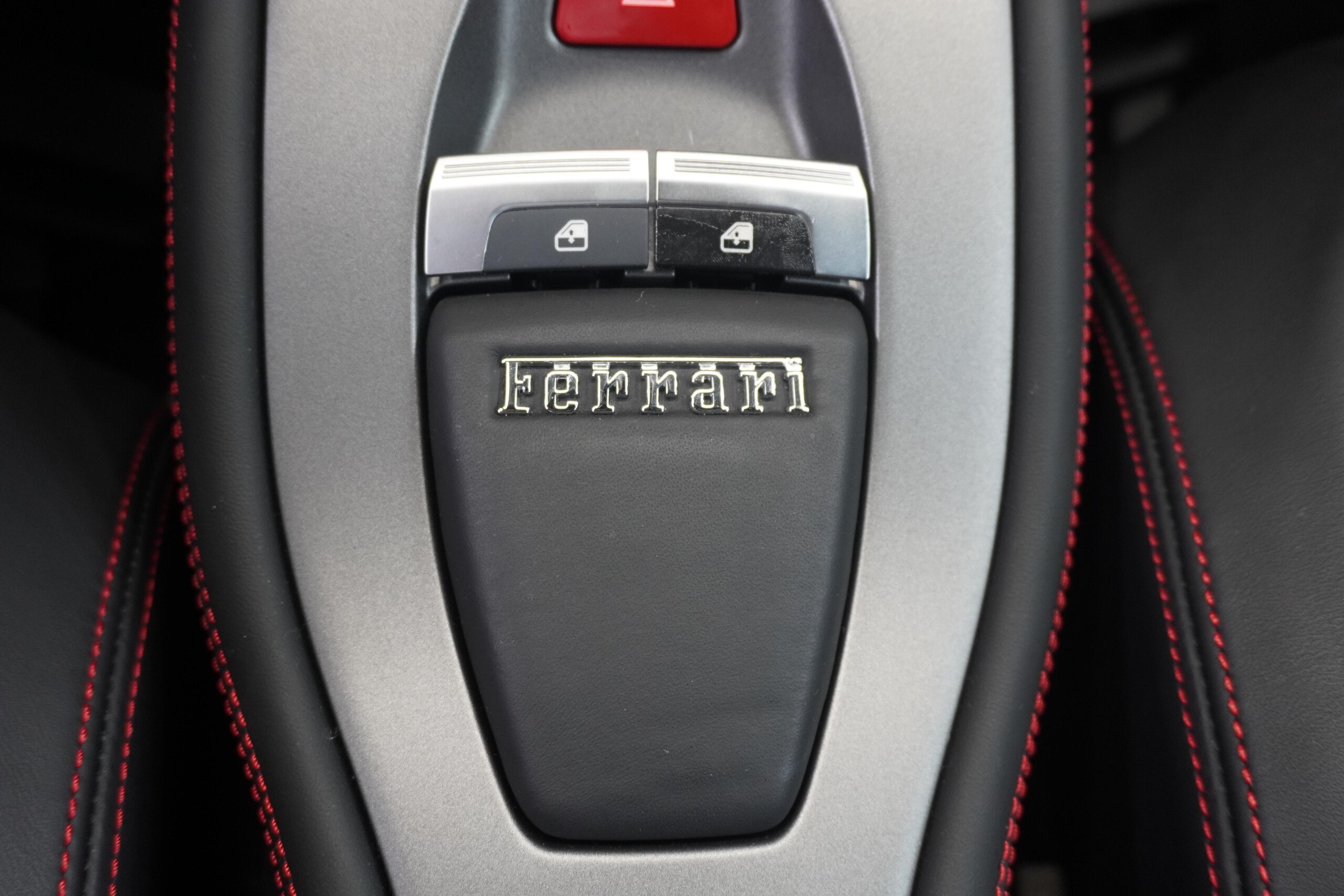 2013 Ferrari 458 Italia F1 DCT — Photo 14 / 22