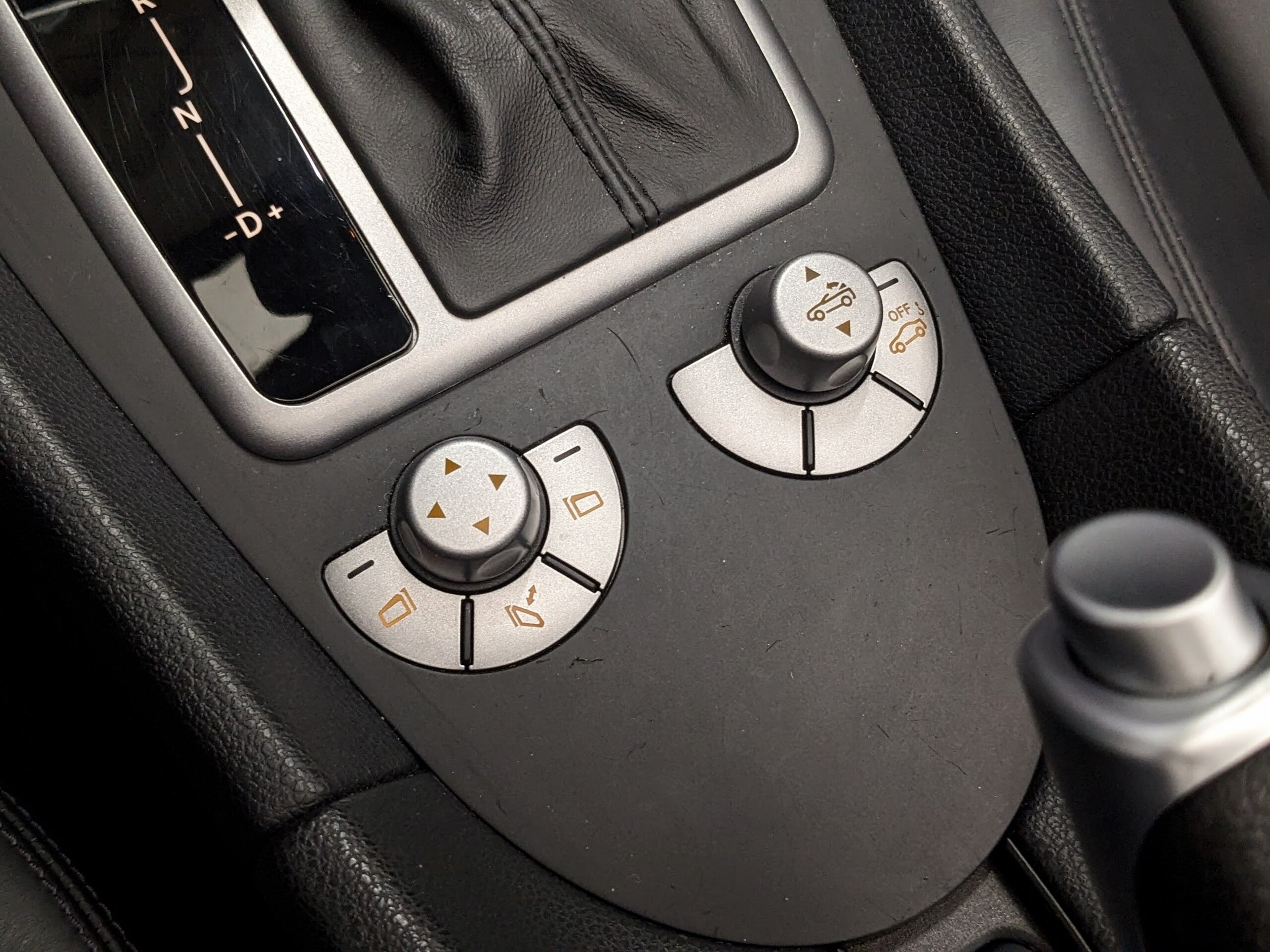 2007 Mercedes Benz SLK55 AMG — Photo 17 / 24