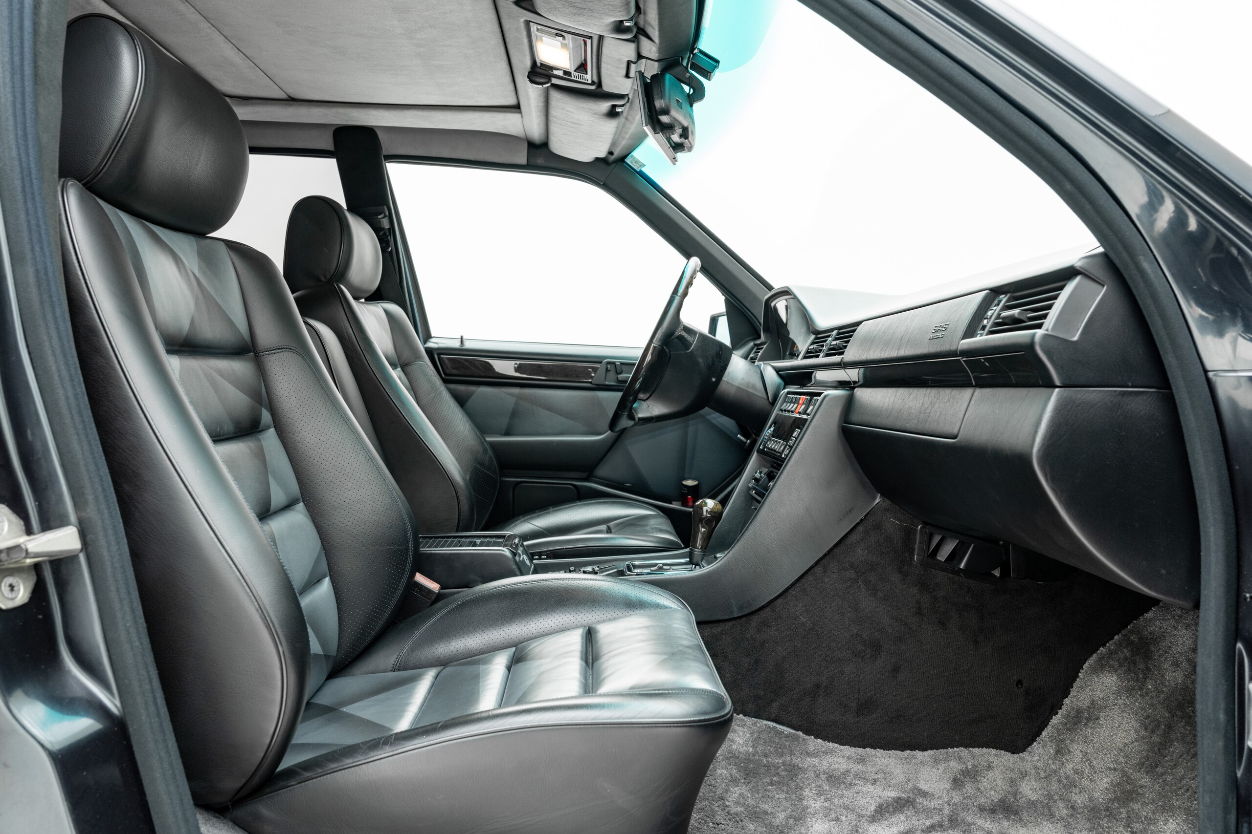 1994 Mercedes Benz 500E — Photo 16 / 22