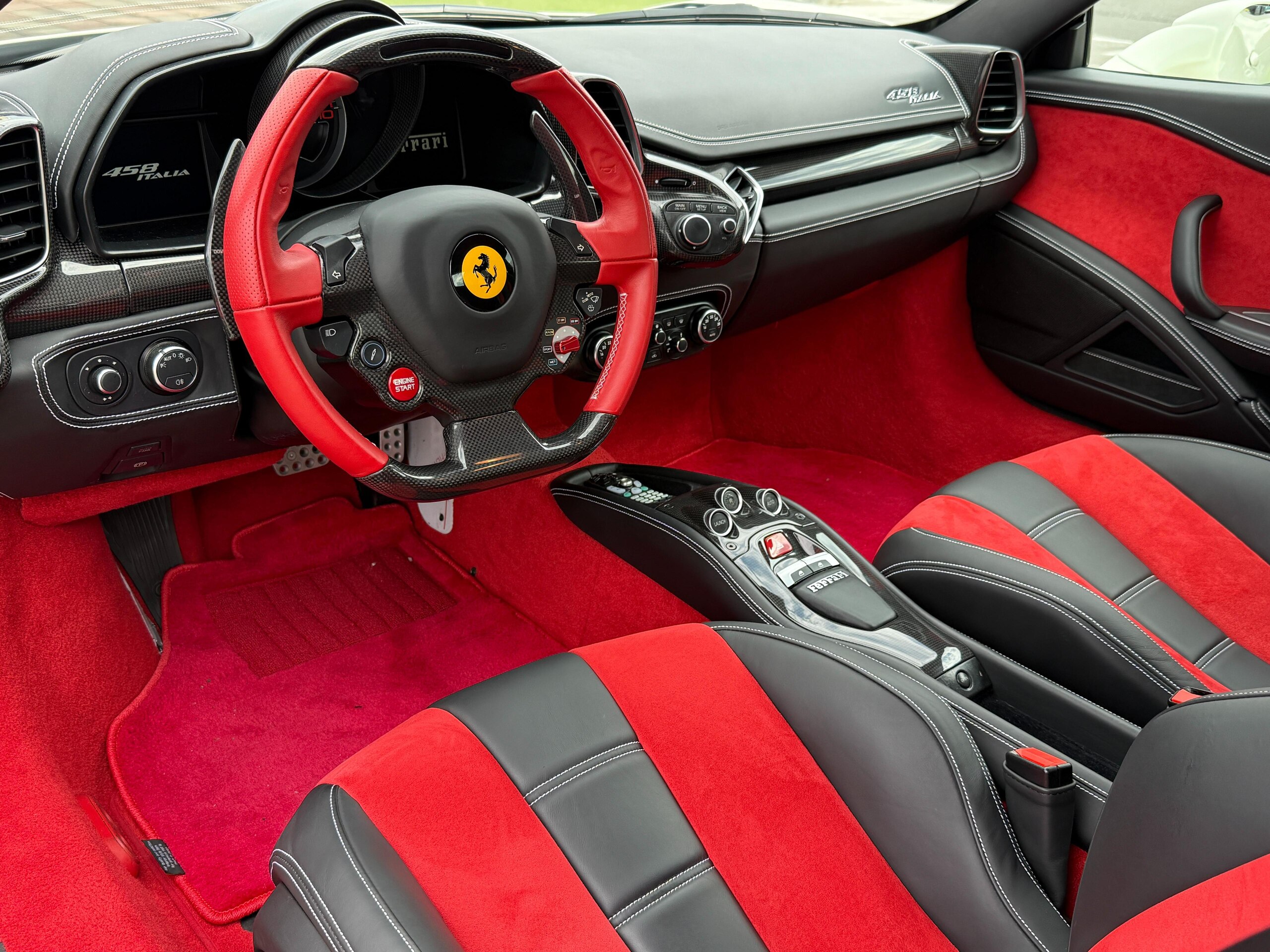 2014 Ferrari 458 Italia F1 DCT — Photo 6 / 52